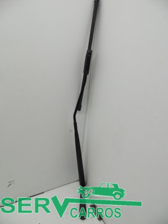 Braccio del tergicristallo anteriore destro RENAULT Megane III (BZ0_)