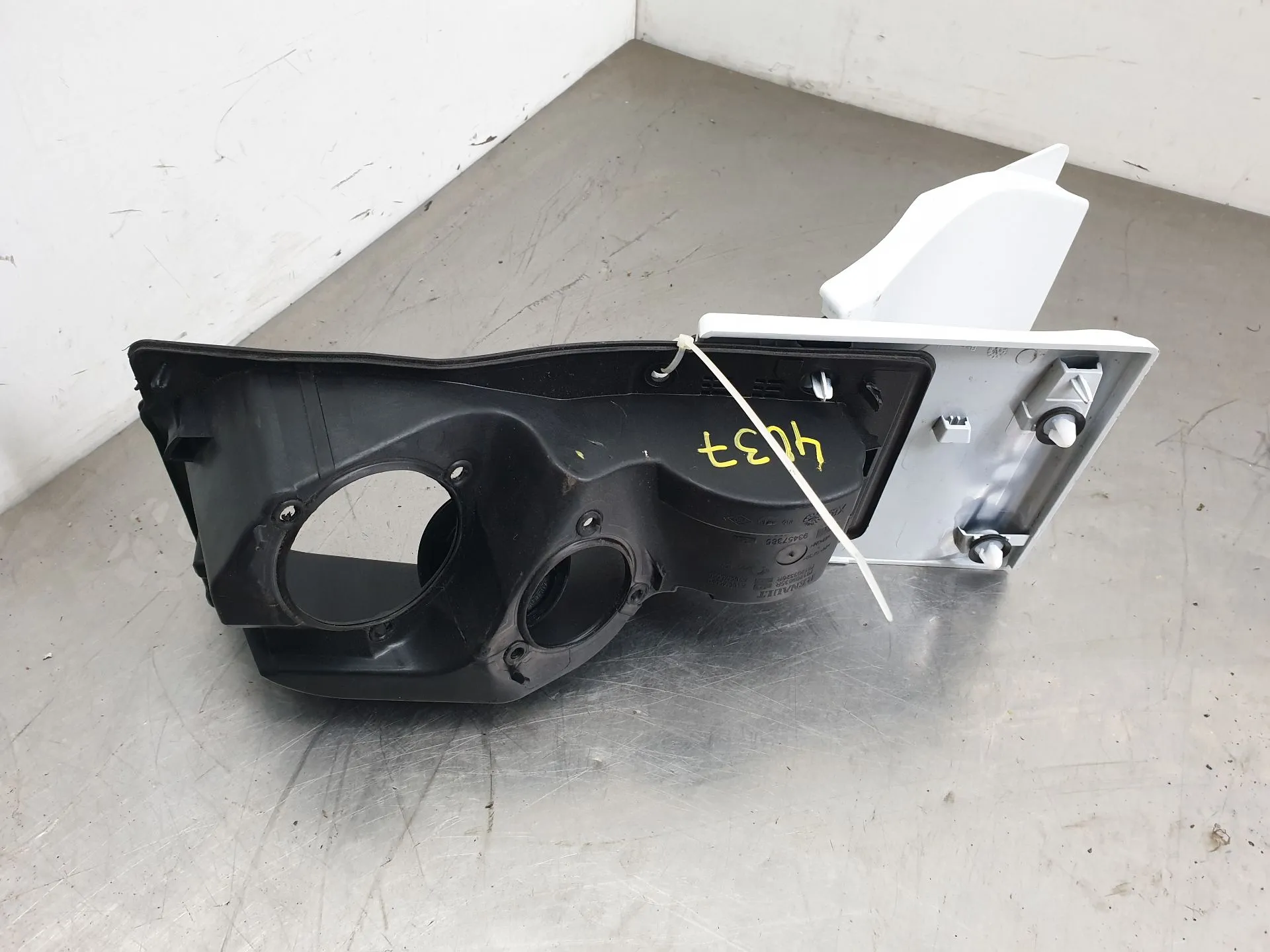 Tappo serbatoio carburante RENAULT Trafic III (FG_) Imagem-2