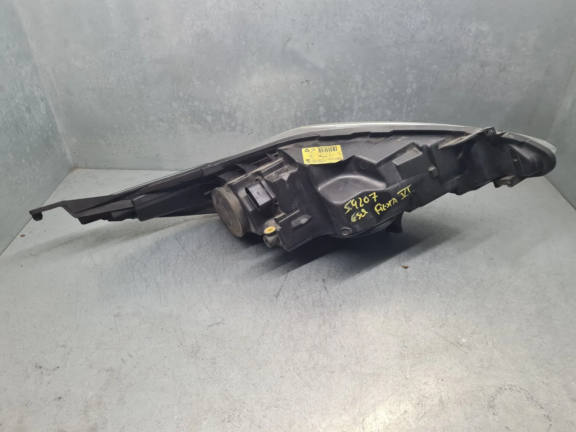 Left Headlight FORD Fiesta VI (CB1, CCN) Imagem-3