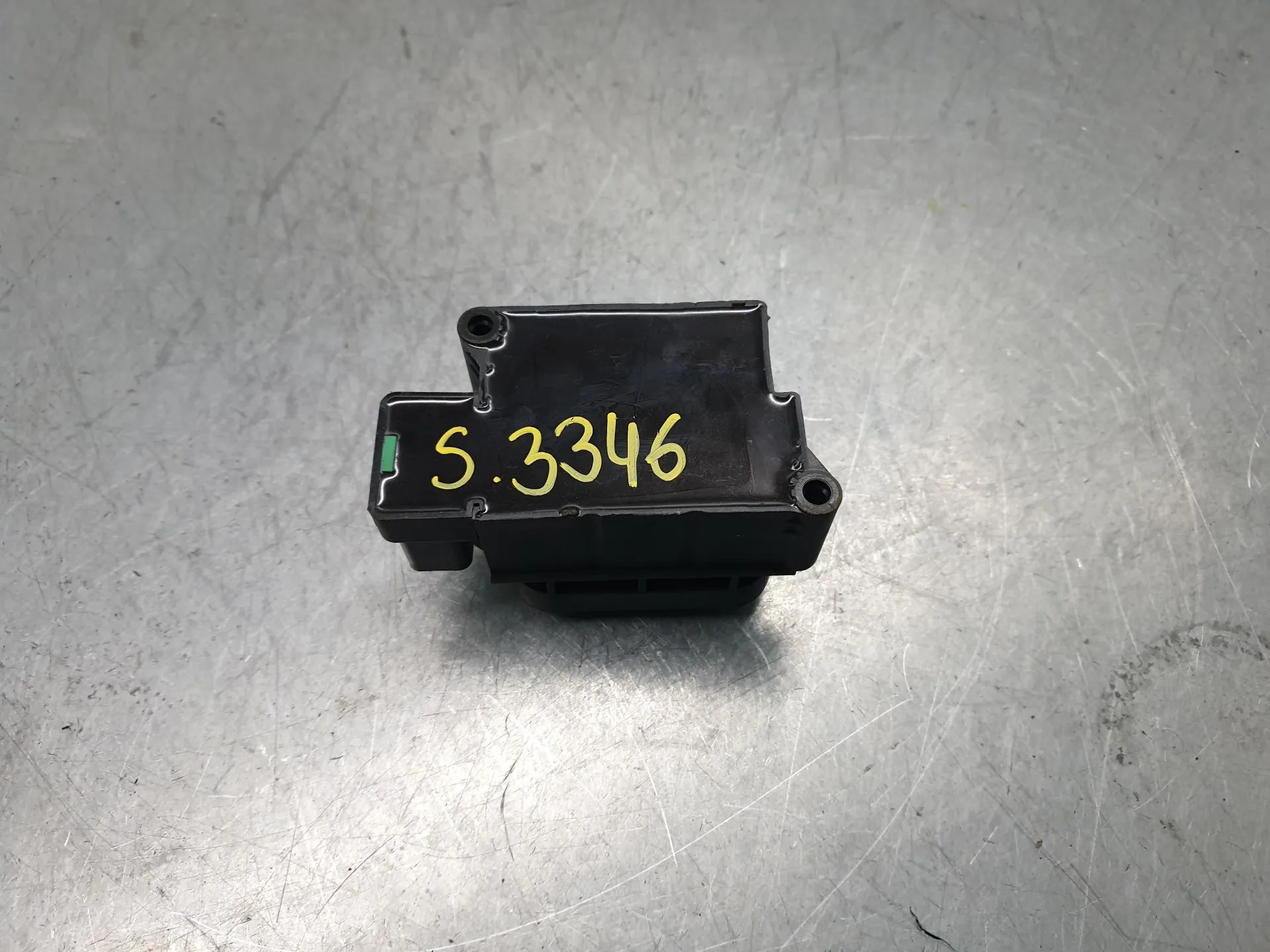 Valve générique AUDI A6 Allroad (4GH, 4GJ, C7)