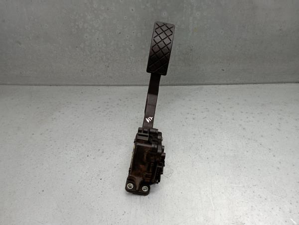 Pedal do acelerador VOLKSWAGEN Polo (6R, 6C)