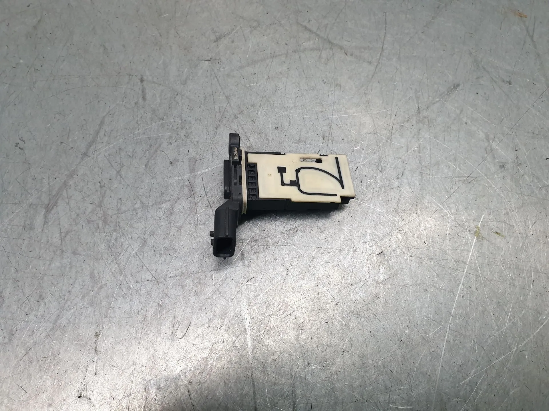 Mass Air Flow Sensor (MAF) RENAULT Megane IV (B9A/M_) Imagem-1