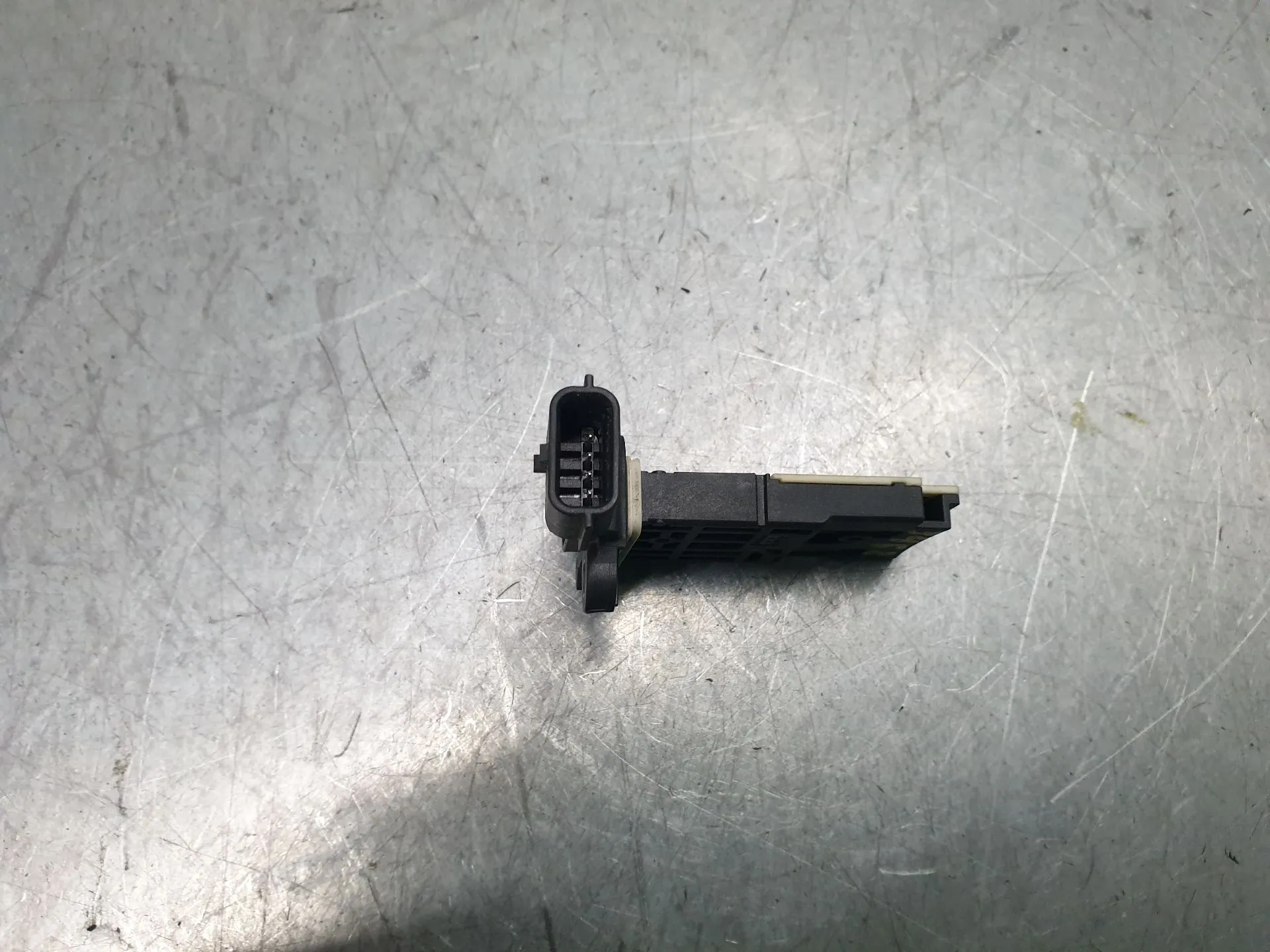 Mass Air Flow Sensor (MAF) RENAULT Megane IV (B9A/M_) Imagem-2