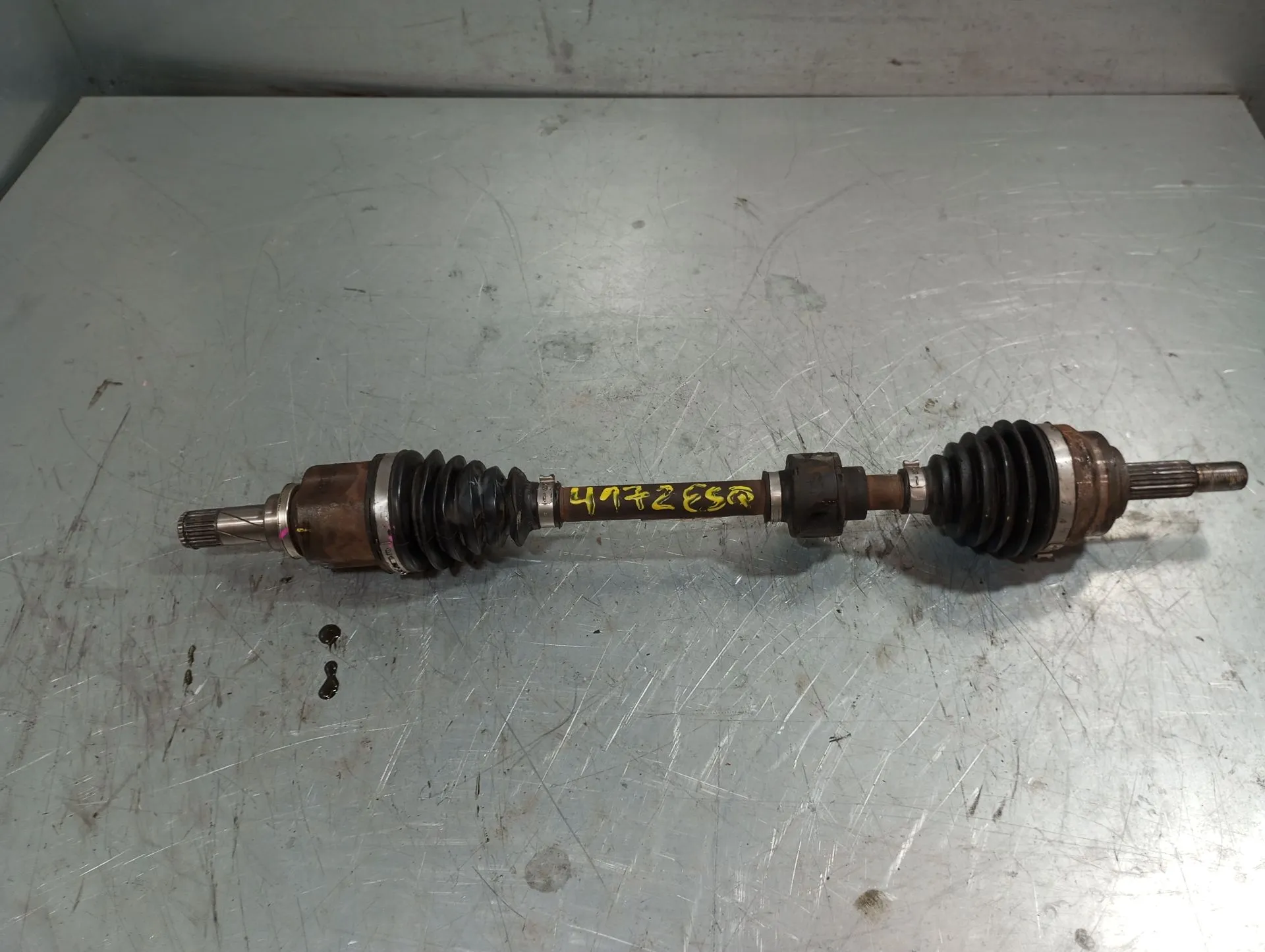 Semiasse anteriore sinistro DACIA Sandero III