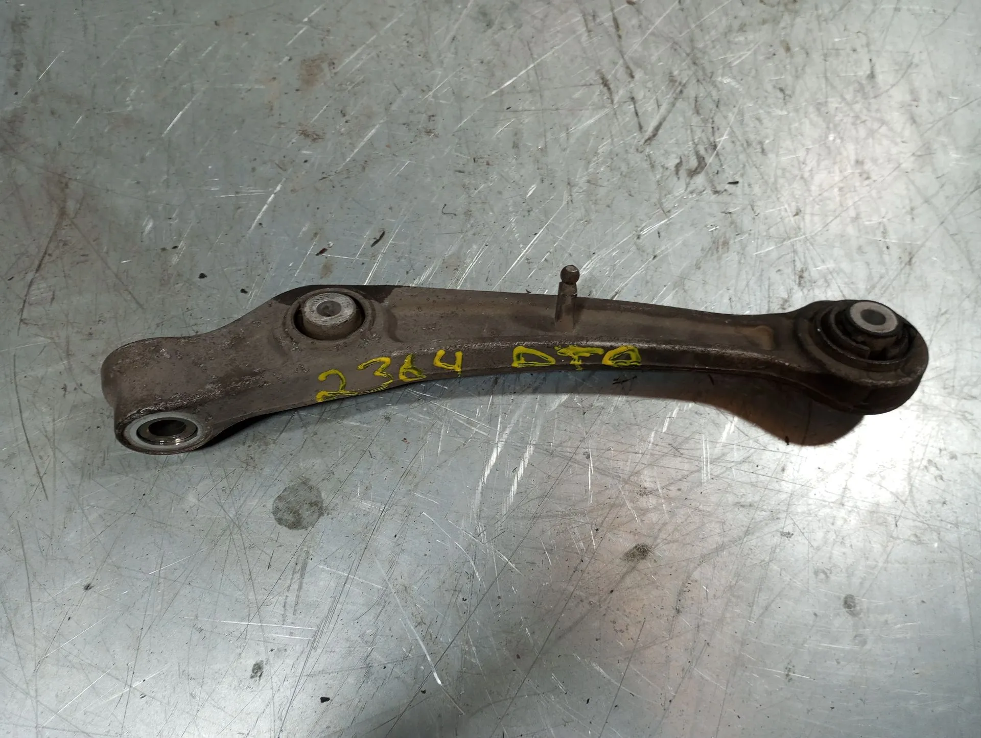 Braccio di sospensione anteriore destra MERCEDES-BENZ Classe B (W246, W242)