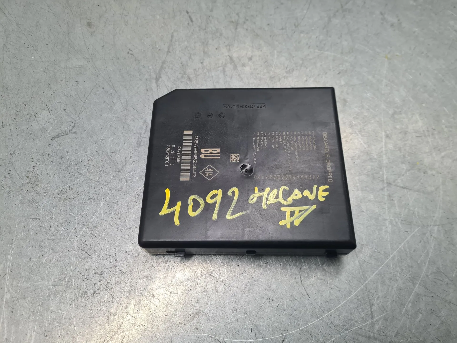 Caixa fusíveis / SAM / BSI RENAULT Megane IV (B9A/M_)