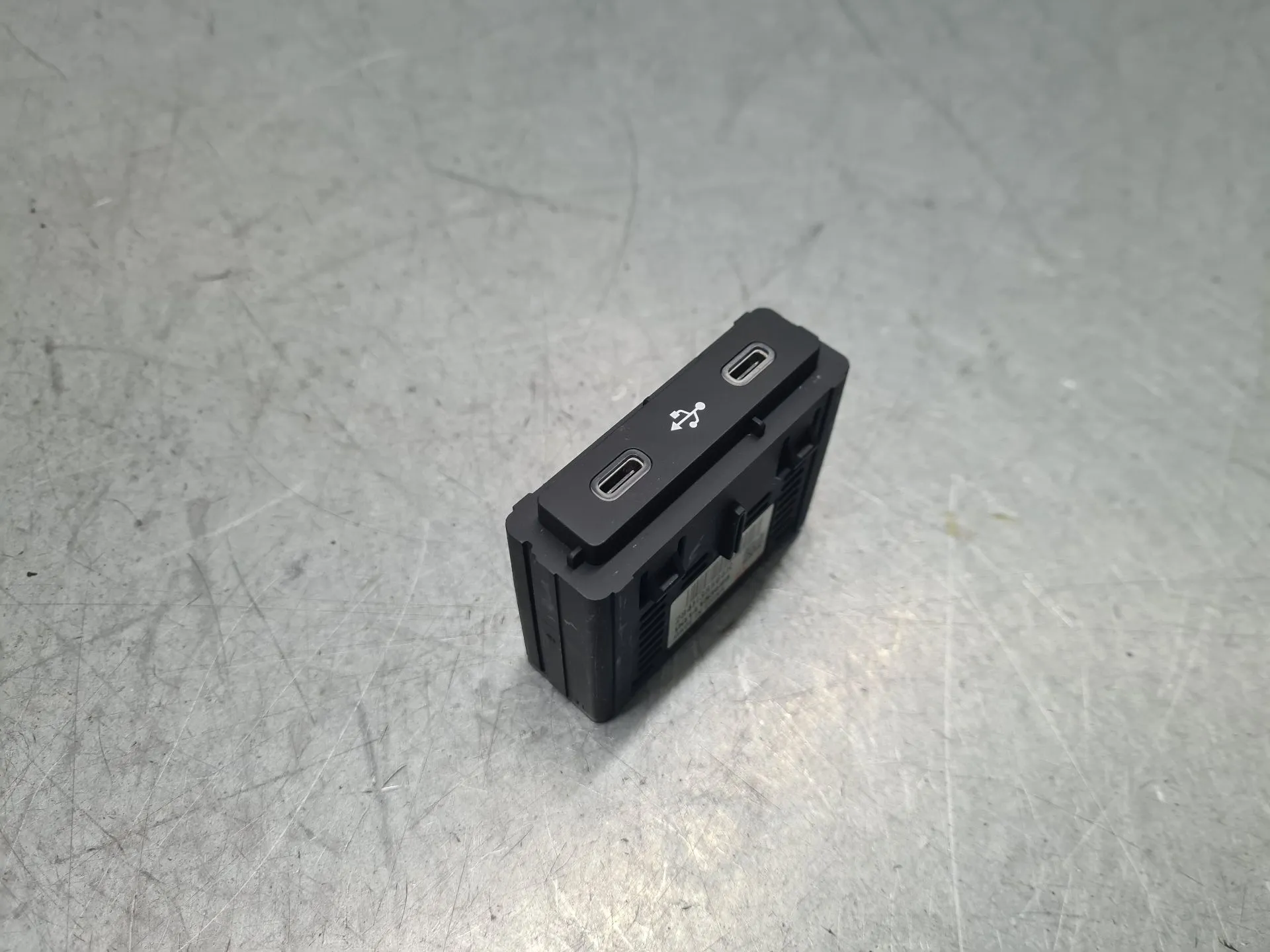 Módulo USB / AUX / IPOD RENAULT Master IV (F8__) Imagem-1