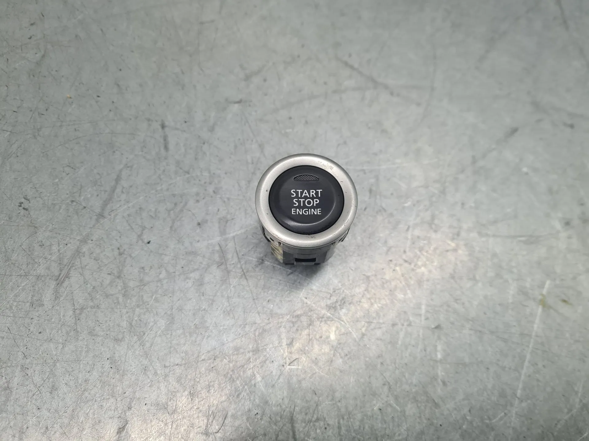 Botão / interruptor Start&Stop MITSUBISHI Space Star Hatchback (A0_A)