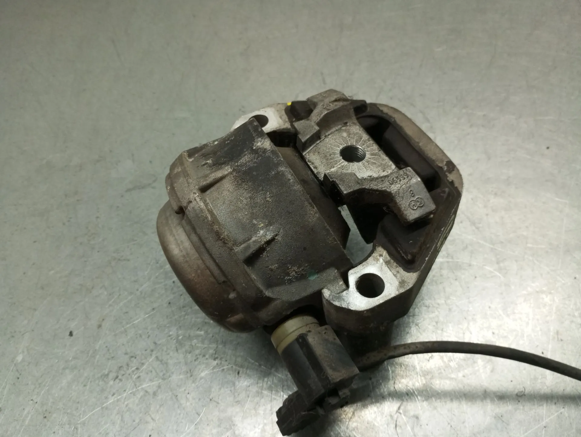 Pinça travão / maxila de travão frente esquerda RENAULT Kangoo Express (FW0/1_) Imagem-1