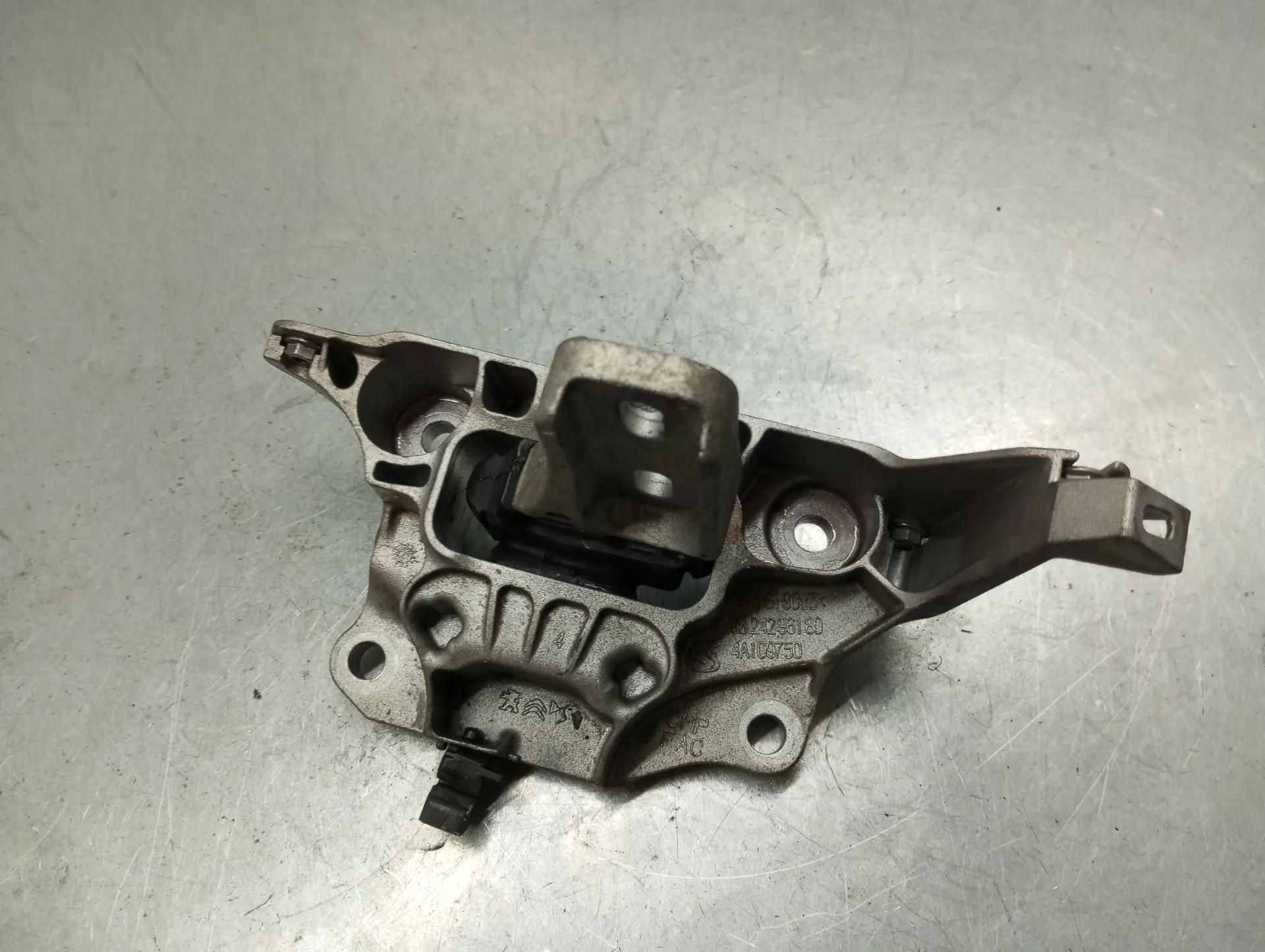 Supporto Della Scatola PEUGEOT 208 II Imagem-2