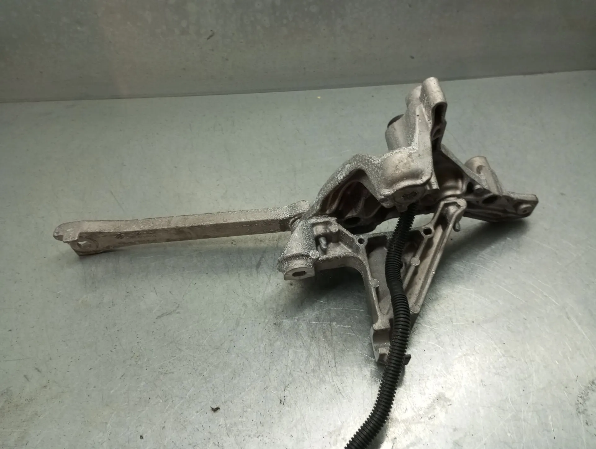 Apoio do motor RENAULT Trafic III (FG_) Imagem-3