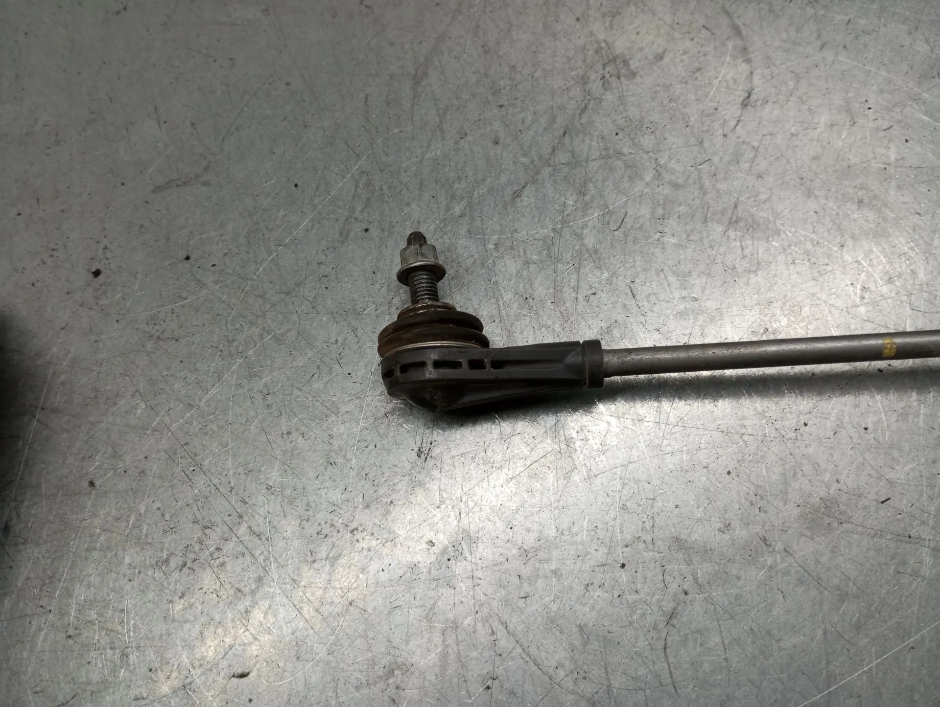 Tie rods / stabilizer links PEUGEOT 208 II Imagem-1