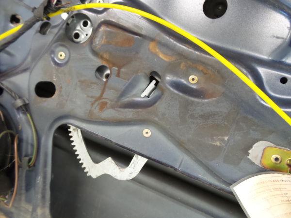 Elevador vidros frente direito MERCEDES-BENZ Classe C (W202)