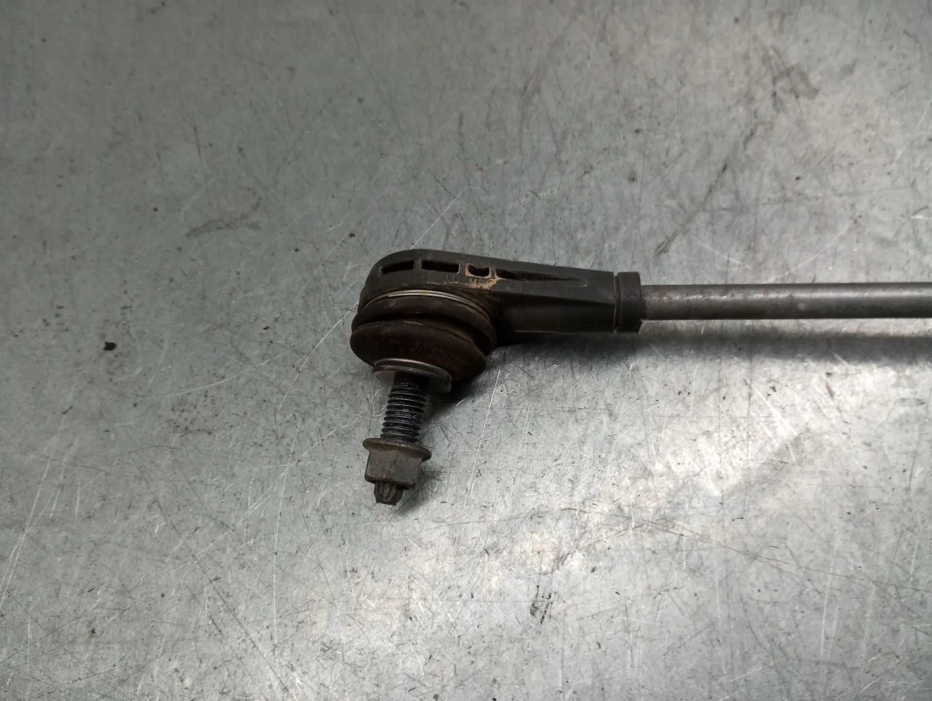 Tie rods / stabilizer links PEUGEOT 208 II Imagem-1