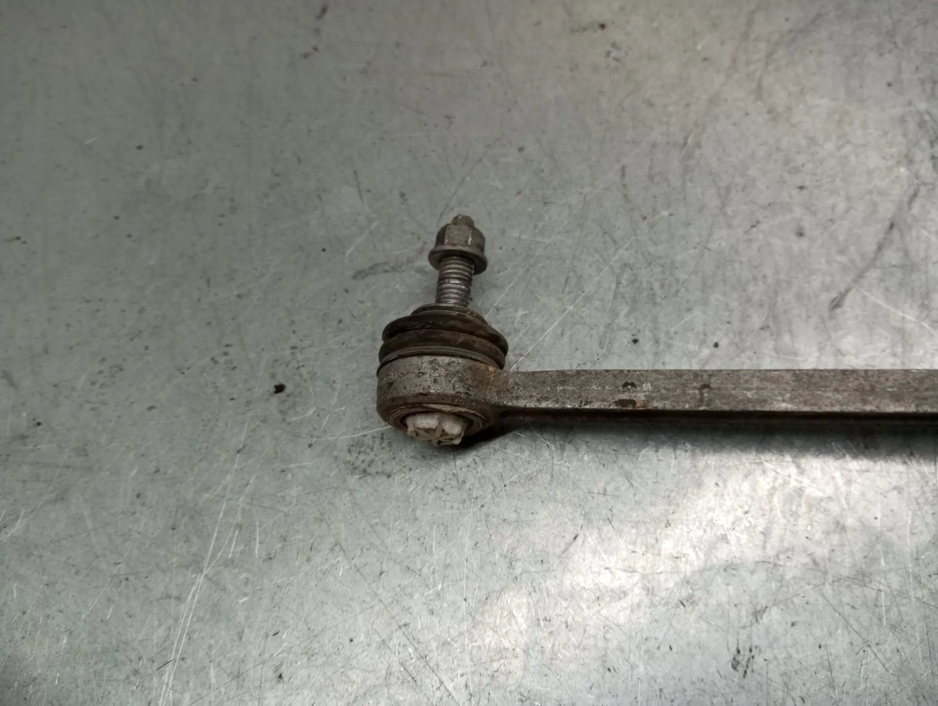 Tie rods / stabilizer links PEUGEOT 3008 II (M_) Imagem-1