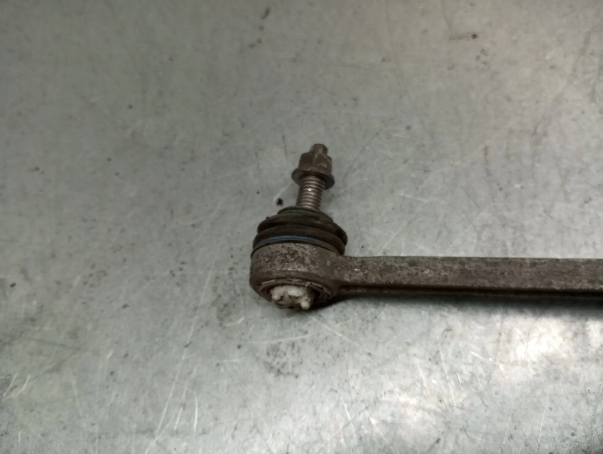 Tie rods / stabilizer links PEUGEOT 3008 II (M_) Imagem-5