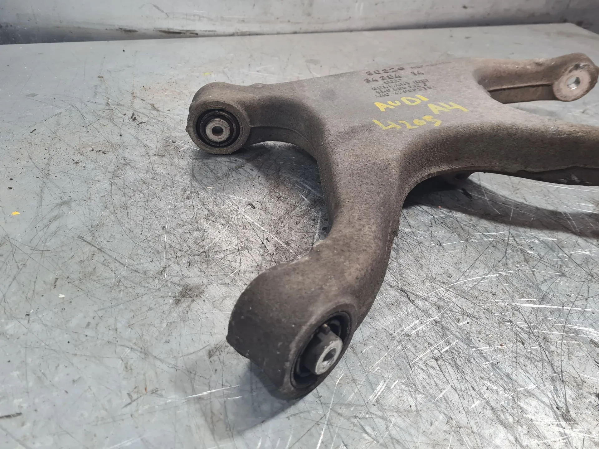 Braccio di sospensione posteriore destro AUDI A4 Avant (8K5, B8) Imagem-1