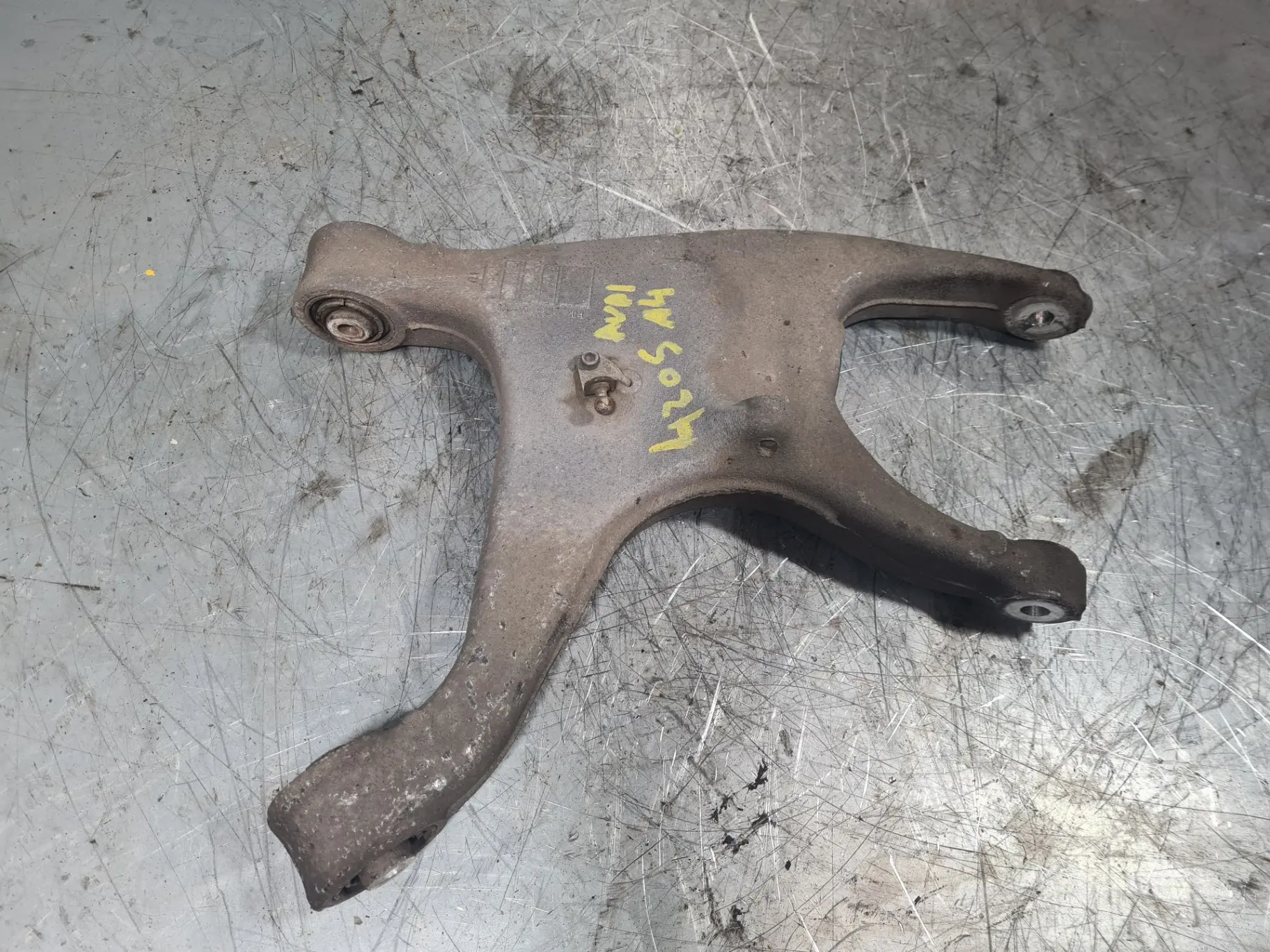 Braccio di sospensione posteriore sinistro AUDI A4 Avant (8K5, B8)