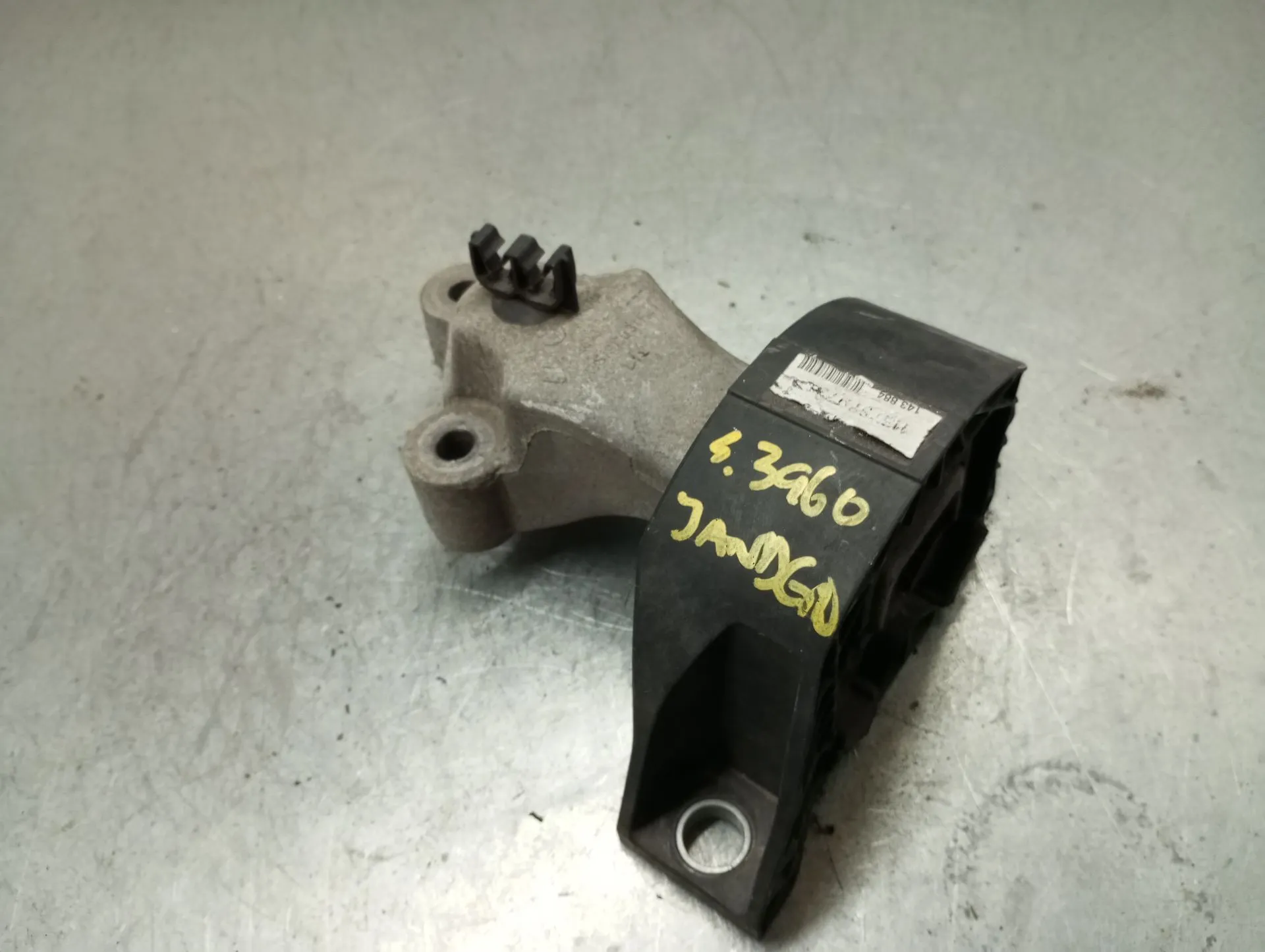 Supporto Motore DACIA Sandero II (5S_)