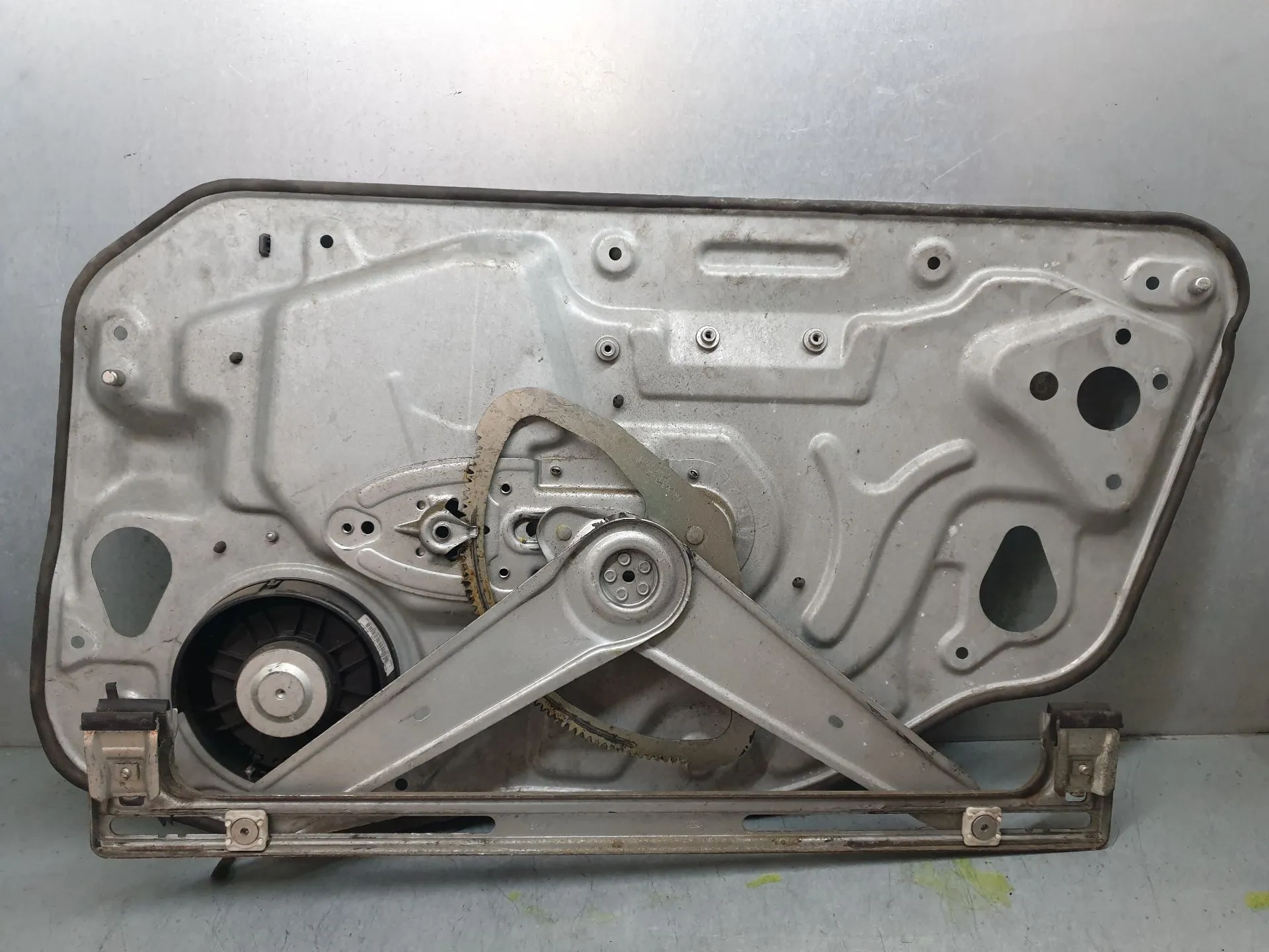 Lève-vitre avant gauche VOLVO V50 (MW) Imagem-1