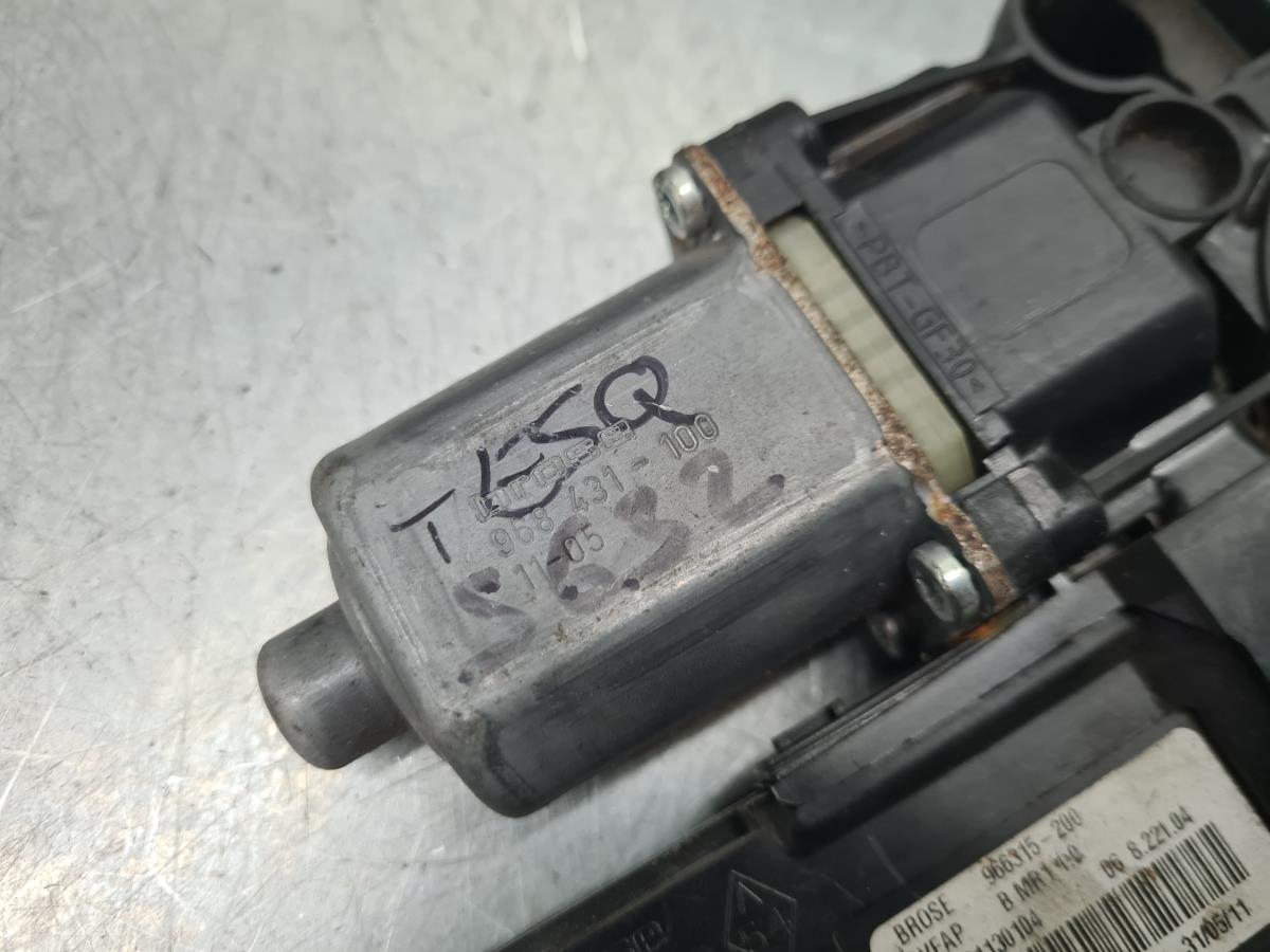 Moteur lève-vitre avant gauche RENAULT Megane III (BZ0_) Imagem-5