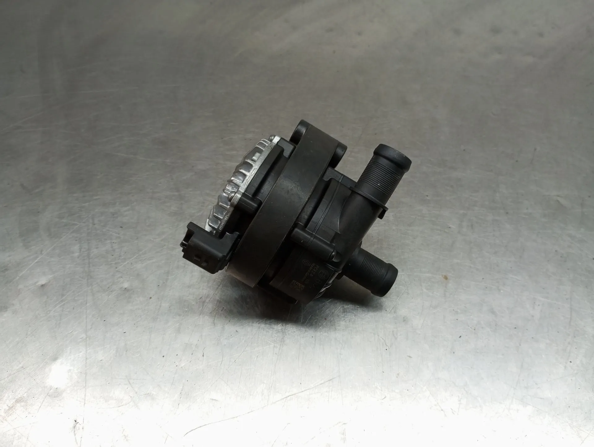 Pompe à eau RENAULT Captur II Imagem-1