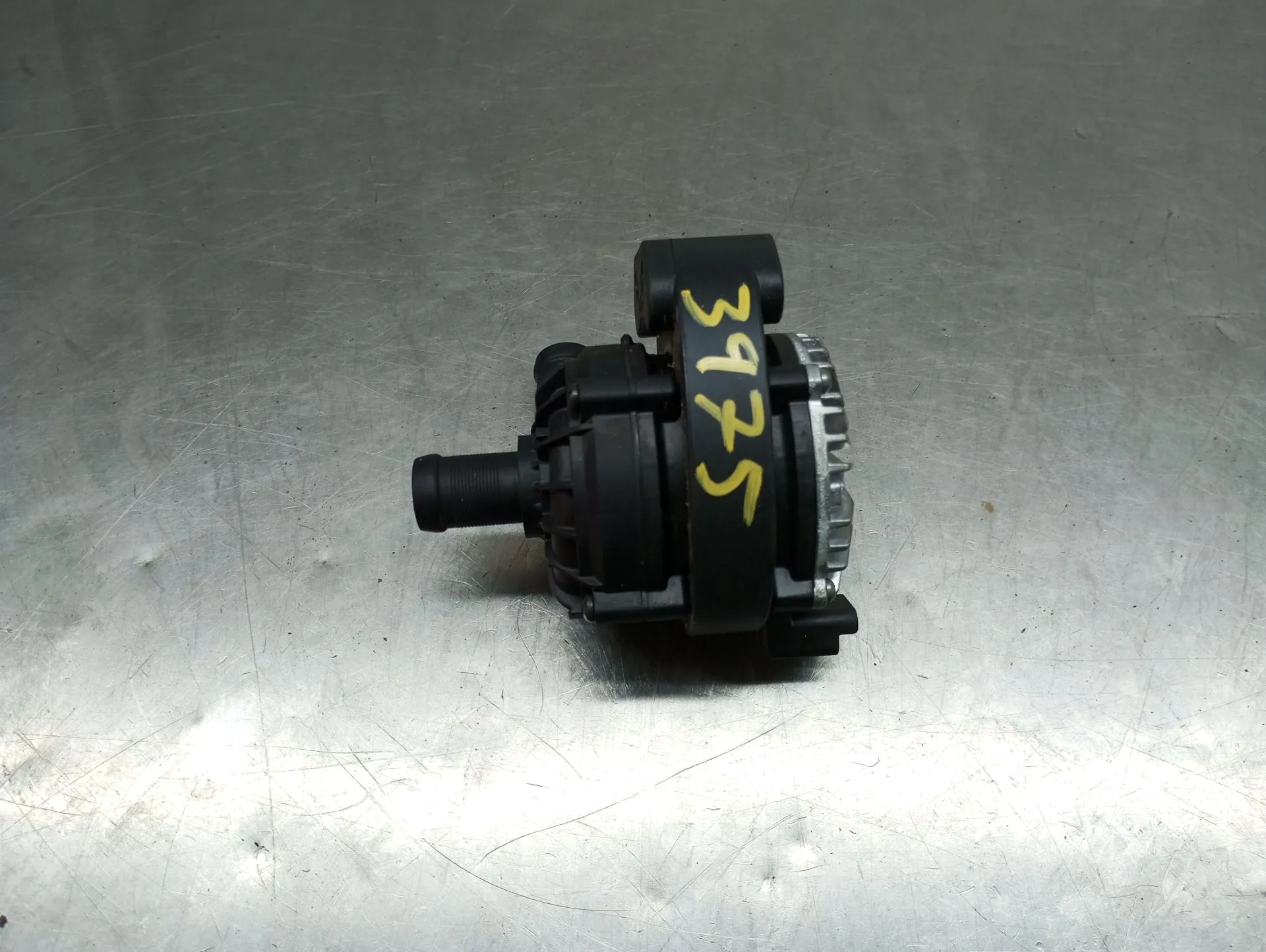 Pompe à eau RENAULT Captur II