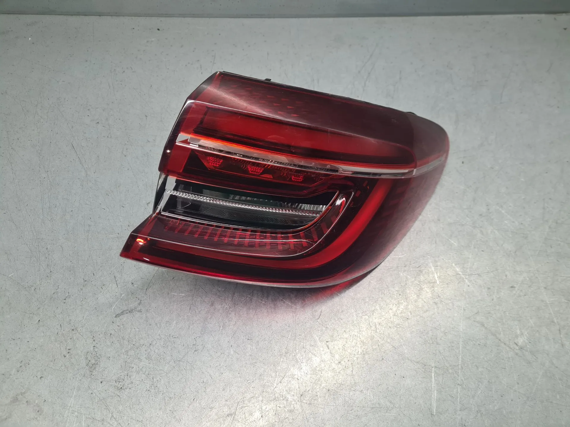 Feu arrière Droite RENAULT Clio V (BF_)