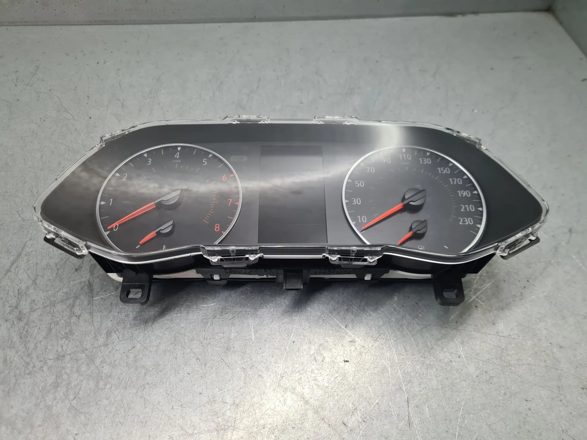 Quadrante / painel de instrumentos RENAULT Clio V (BF_)