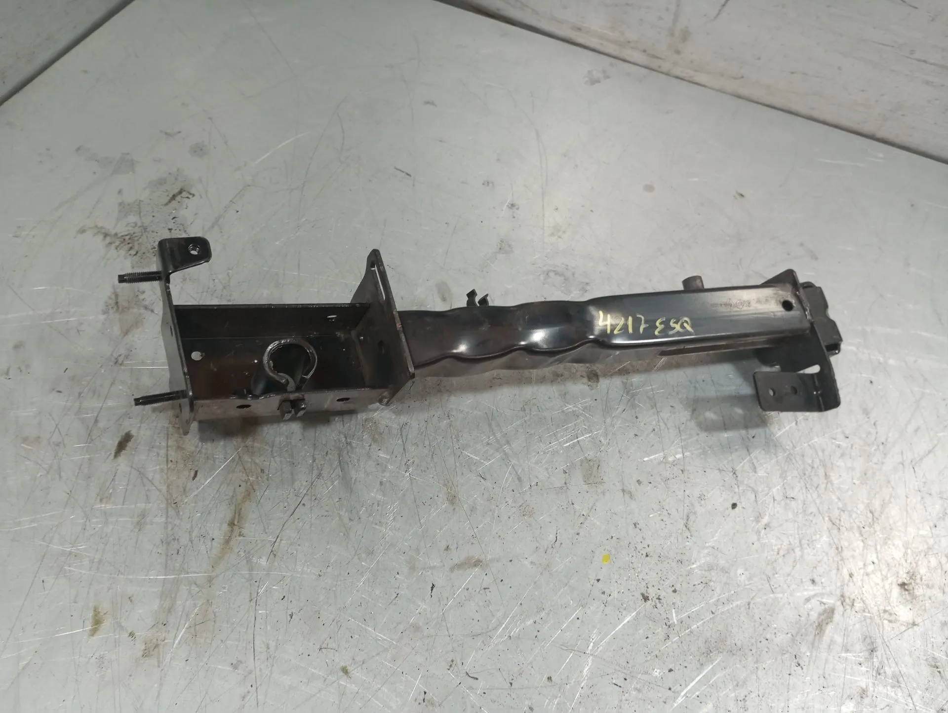 Soporte genérico RENAULT Megane IV (B9A/M_) Imagem-3