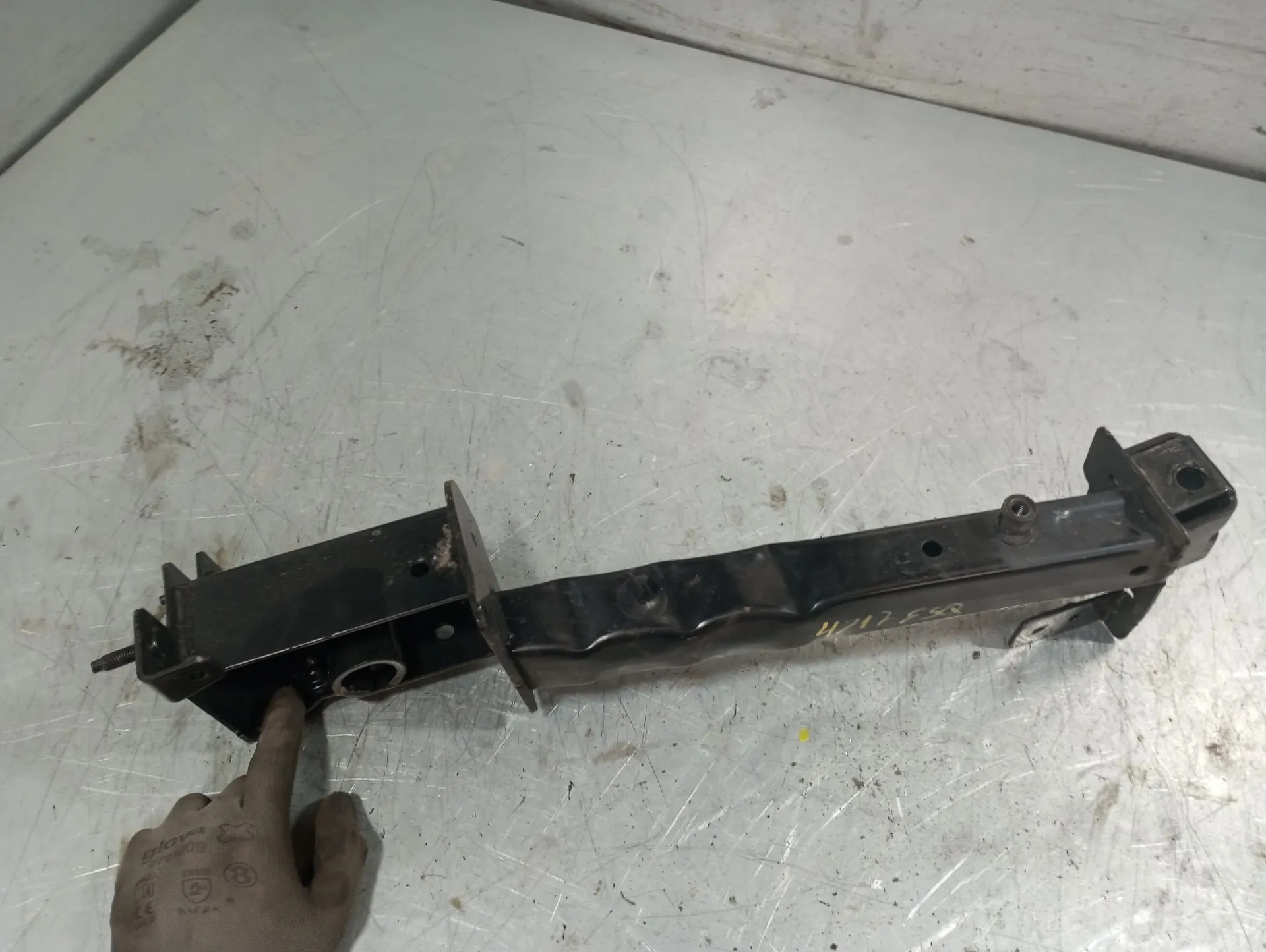 Soporte genérico RENAULT Megane IV (B9A/M_) Imagem-4