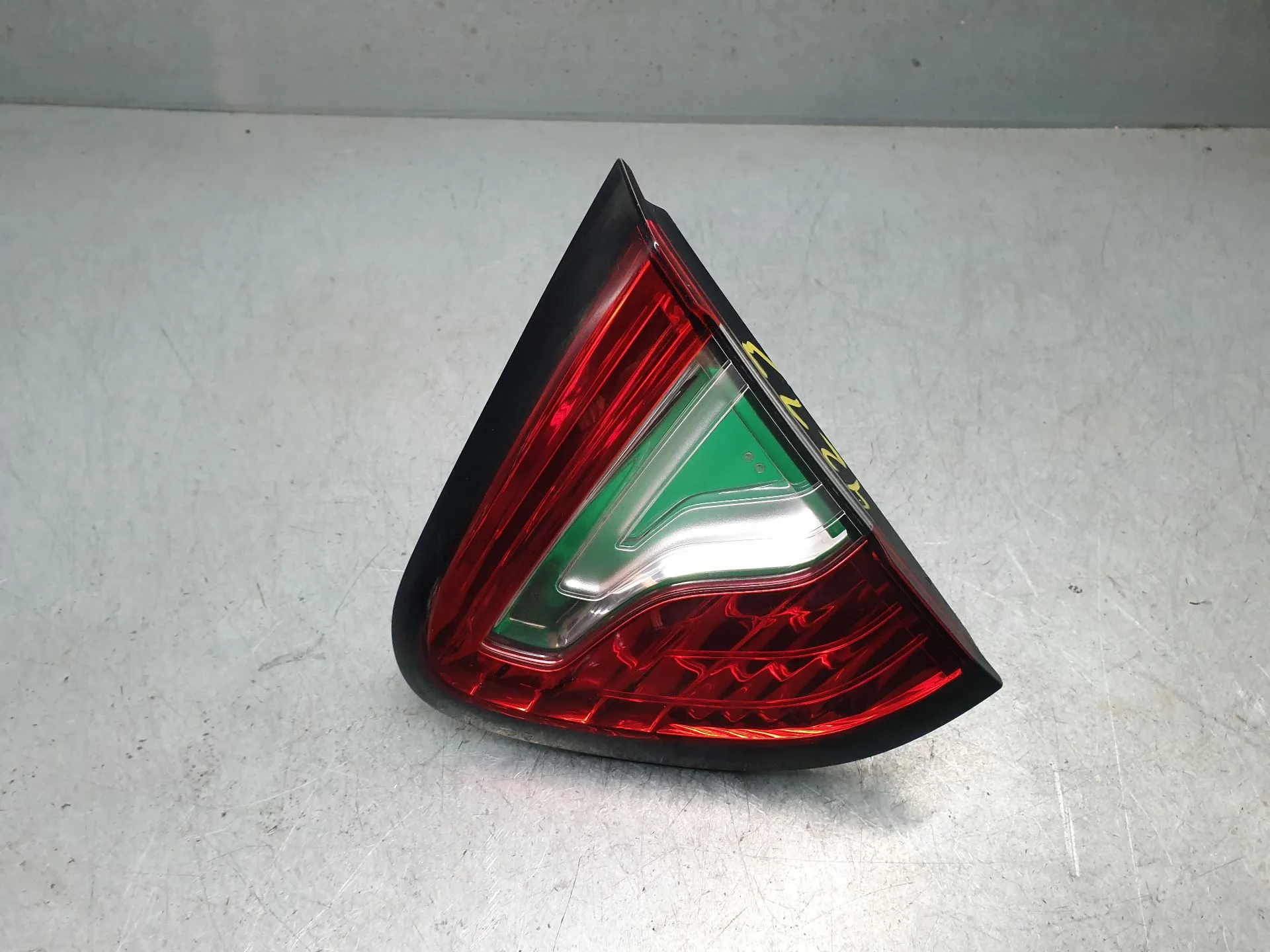 Right trunk lid reflector RENAULT Captur (J5_) Imagem-1
