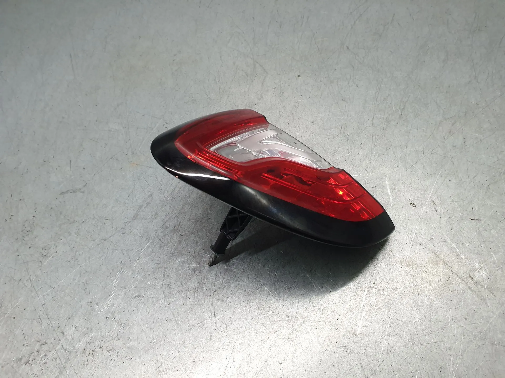 Right trunk lid reflector RENAULT Captur (J5_) Imagem-2