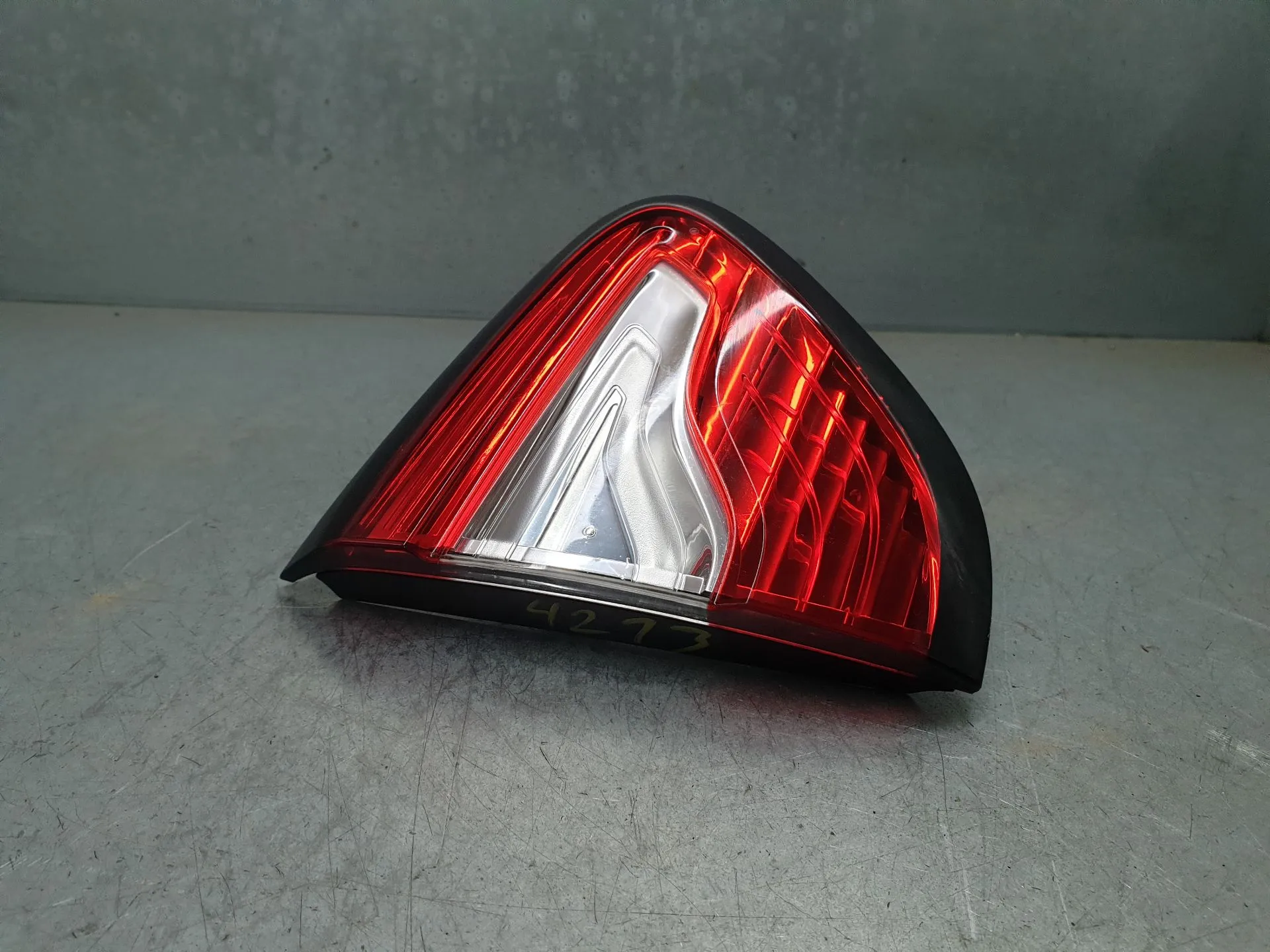 Left trunk lid reflector RENAULT Captur (J5_) Imagem-2