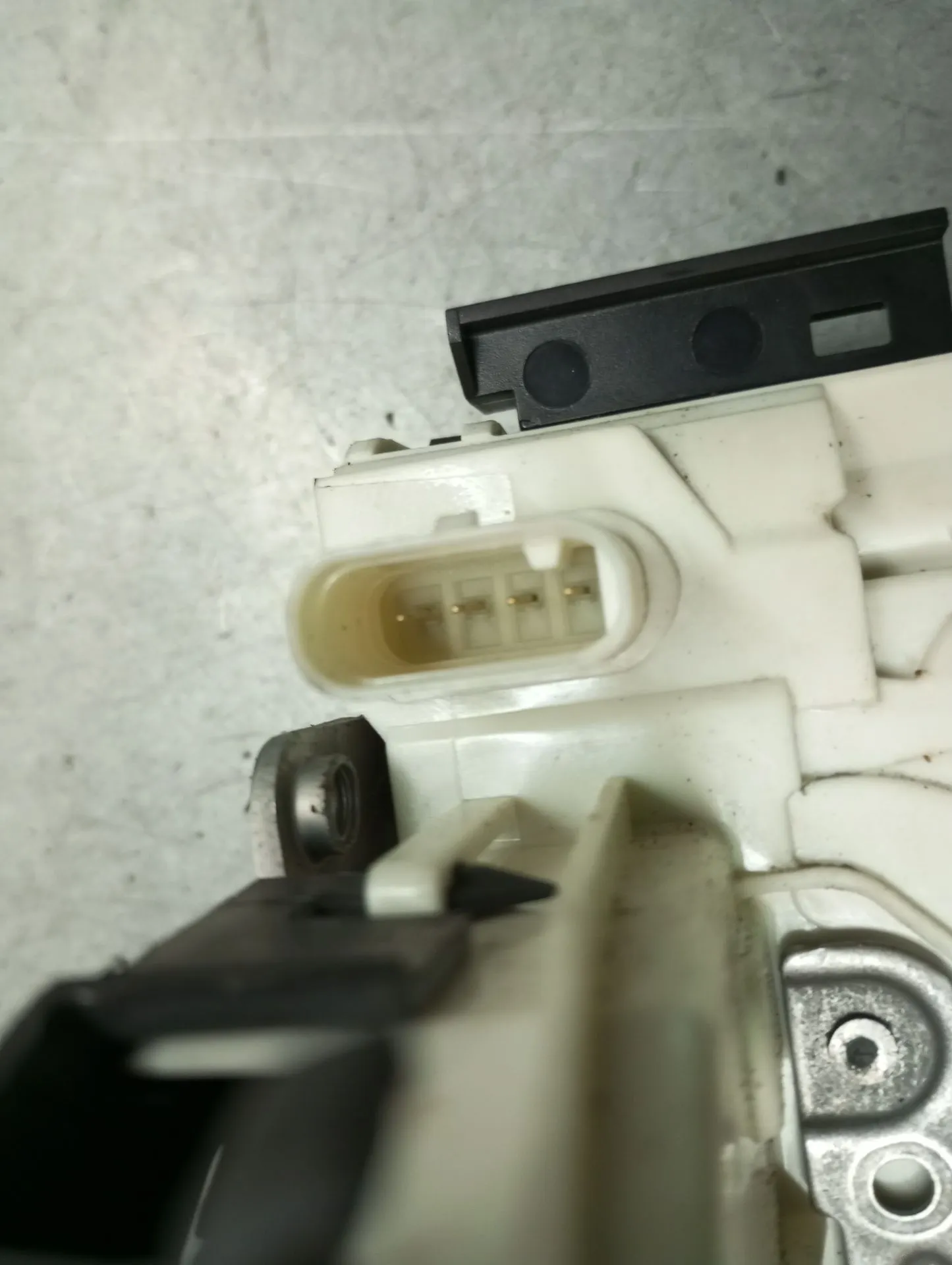 Fechadura / fecho porta frente esquerdo MERCEDES-BENZ CLA Shooting Brake (X117) Imagem-2