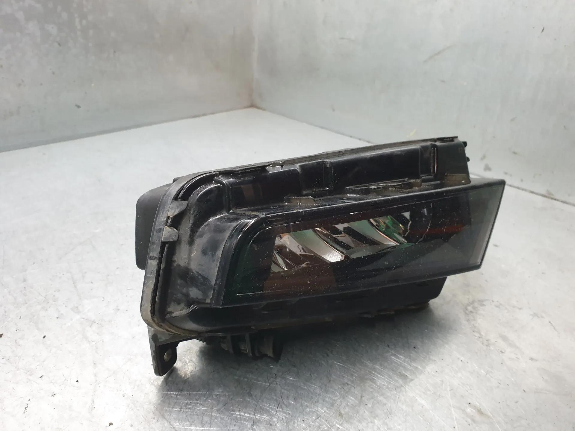 Lumière diurne Droite SEAT Leon ST (5F8) Imagem-1