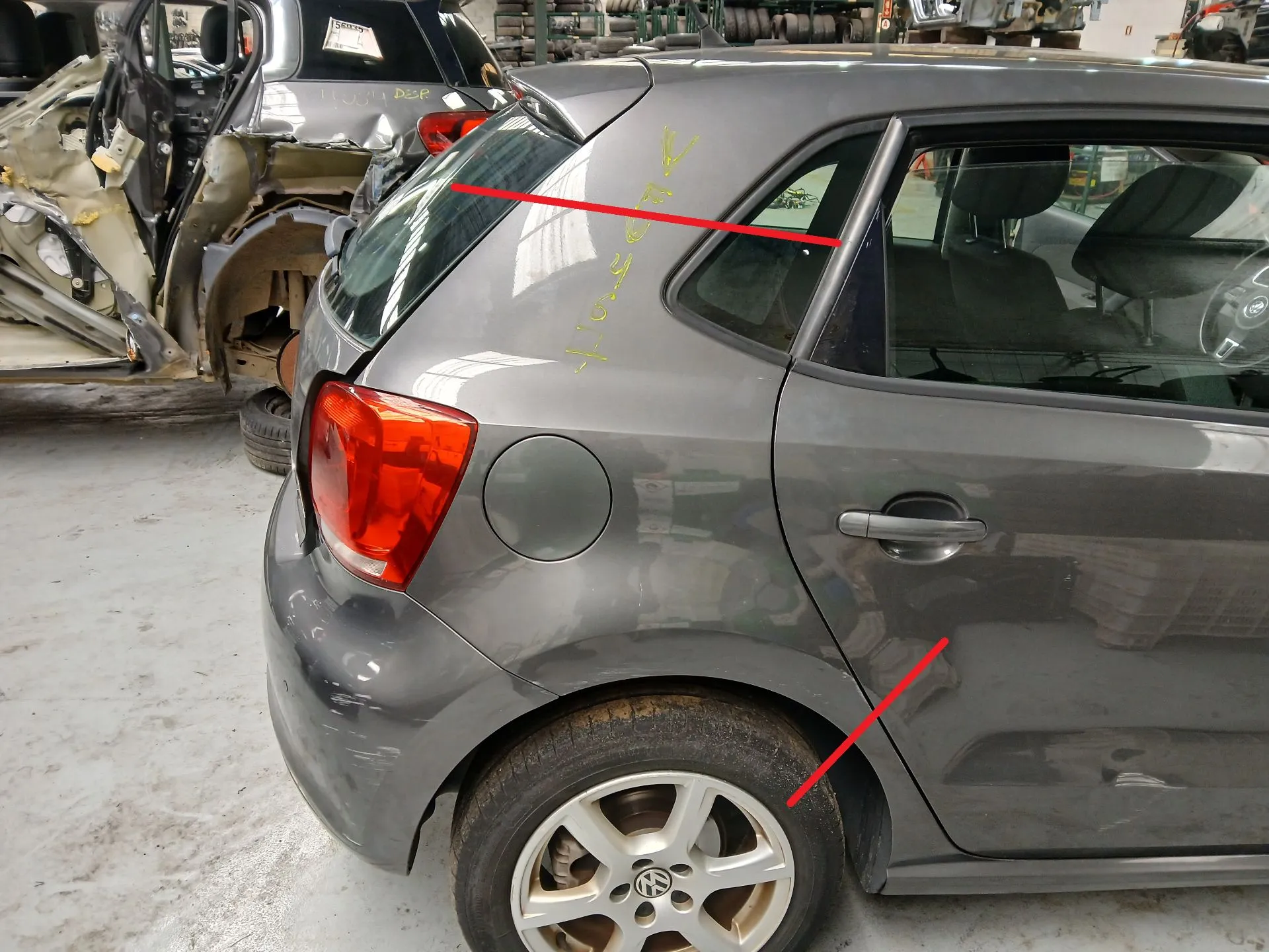 Right rear quarter panel VOLKSWAGEN Polo (6R, 6C)