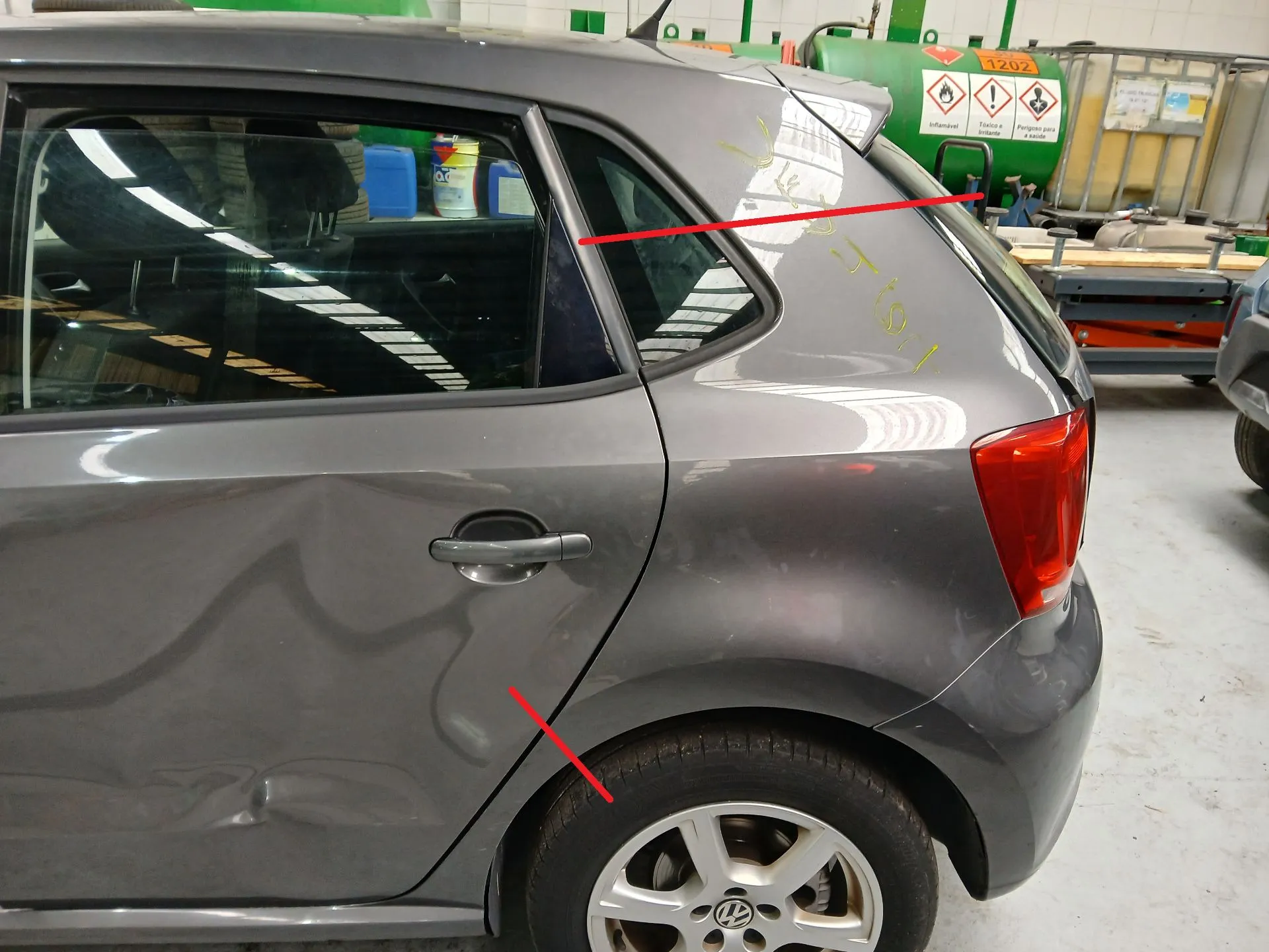 Left rear quarter panel VOLKSWAGEN Polo (6R, 6C)