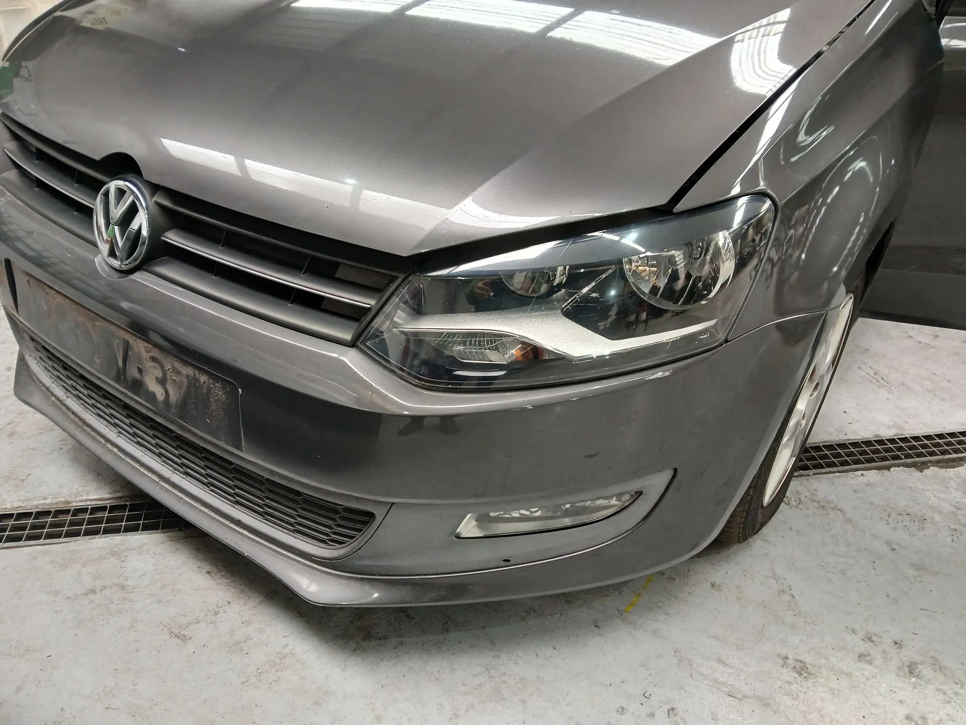 Frente Completa VOLKSWAGEN Polo (6R, 6C) Imagem-1