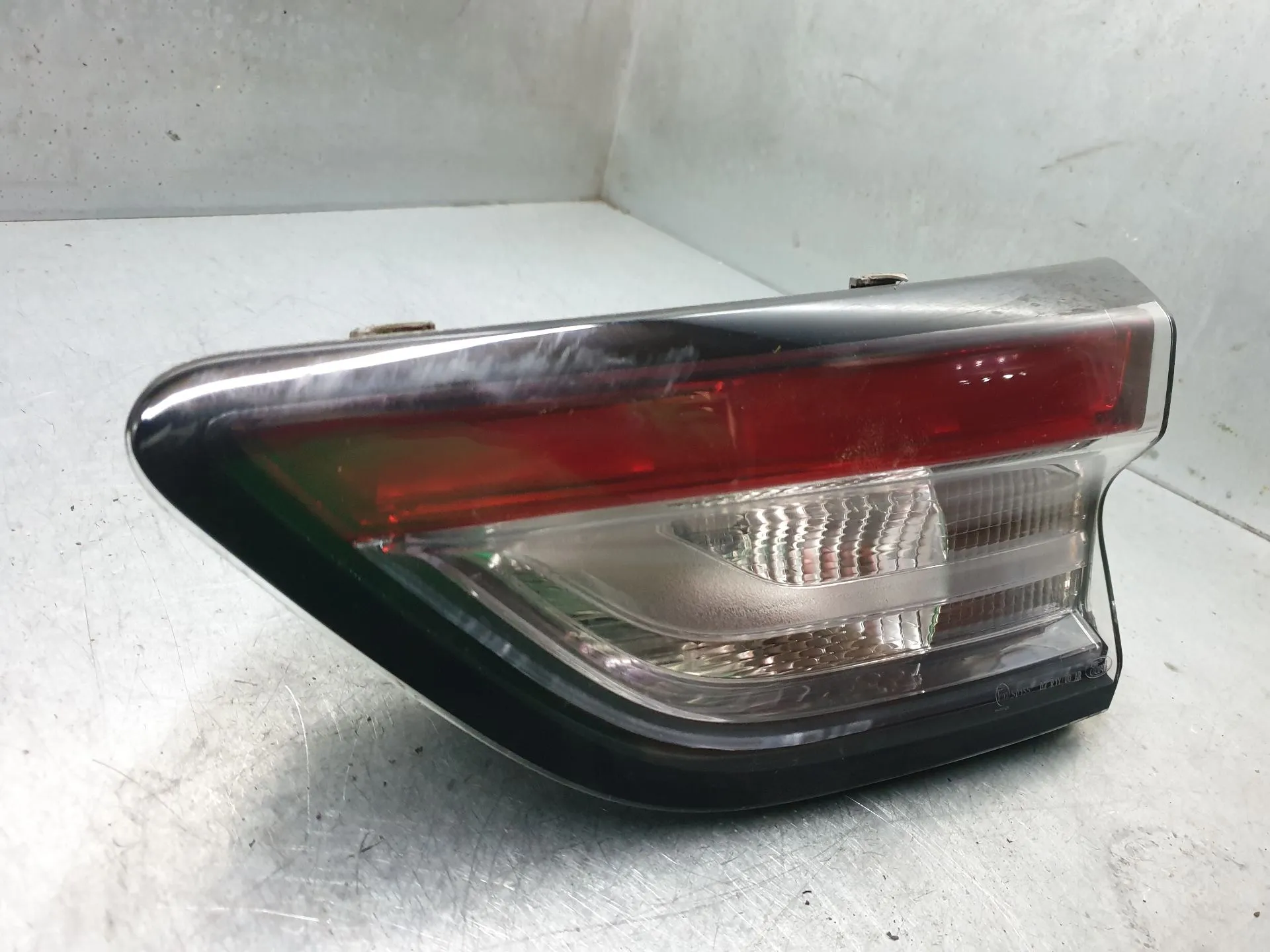 Feu de coffre Gauche FORD Kuga III (DFK) Imagem-1