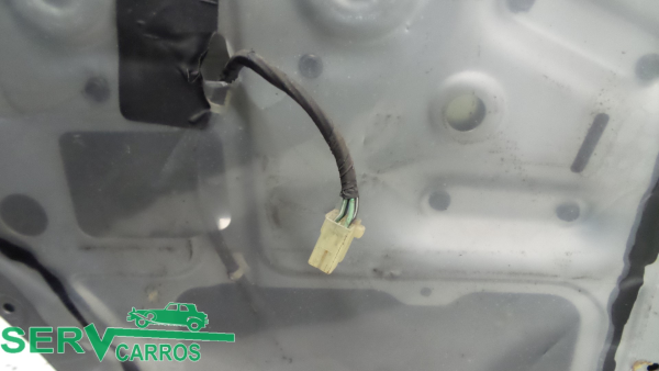 Alzavetro posteriore sinistro SSANGYONG Musso (FJ)