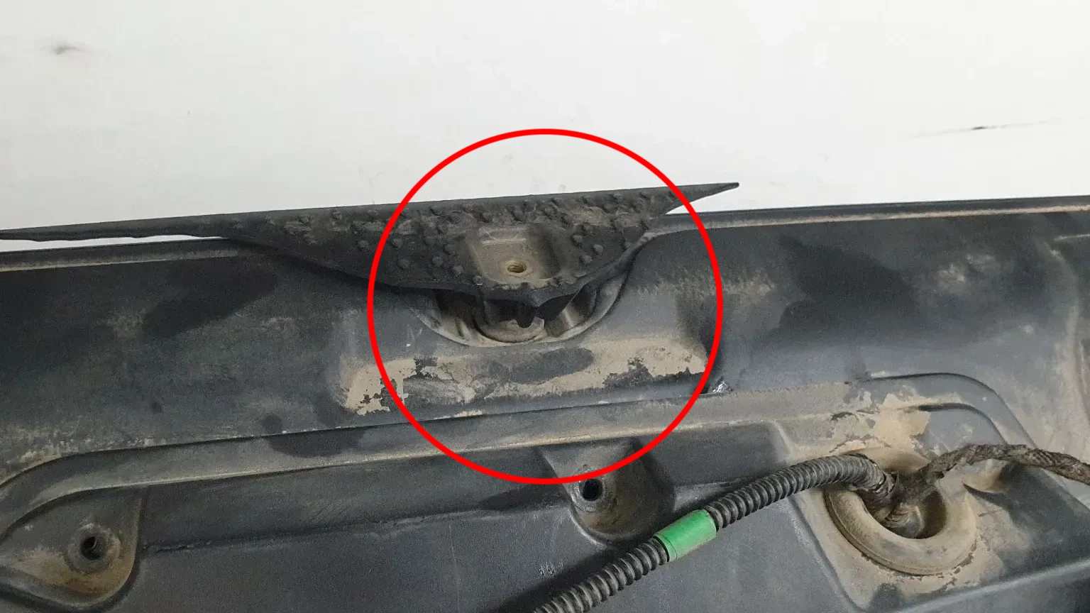 Portón trasero LAND ROVER Discovery V (L462) Imagem-9