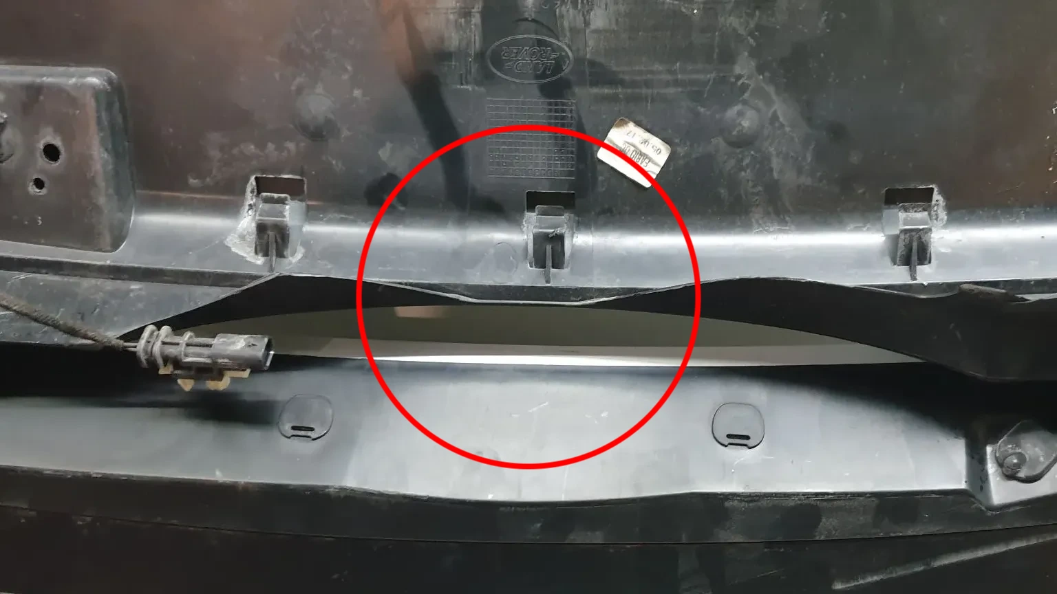 Portón trasero LAND ROVER Discovery V (L462) Imagem-14