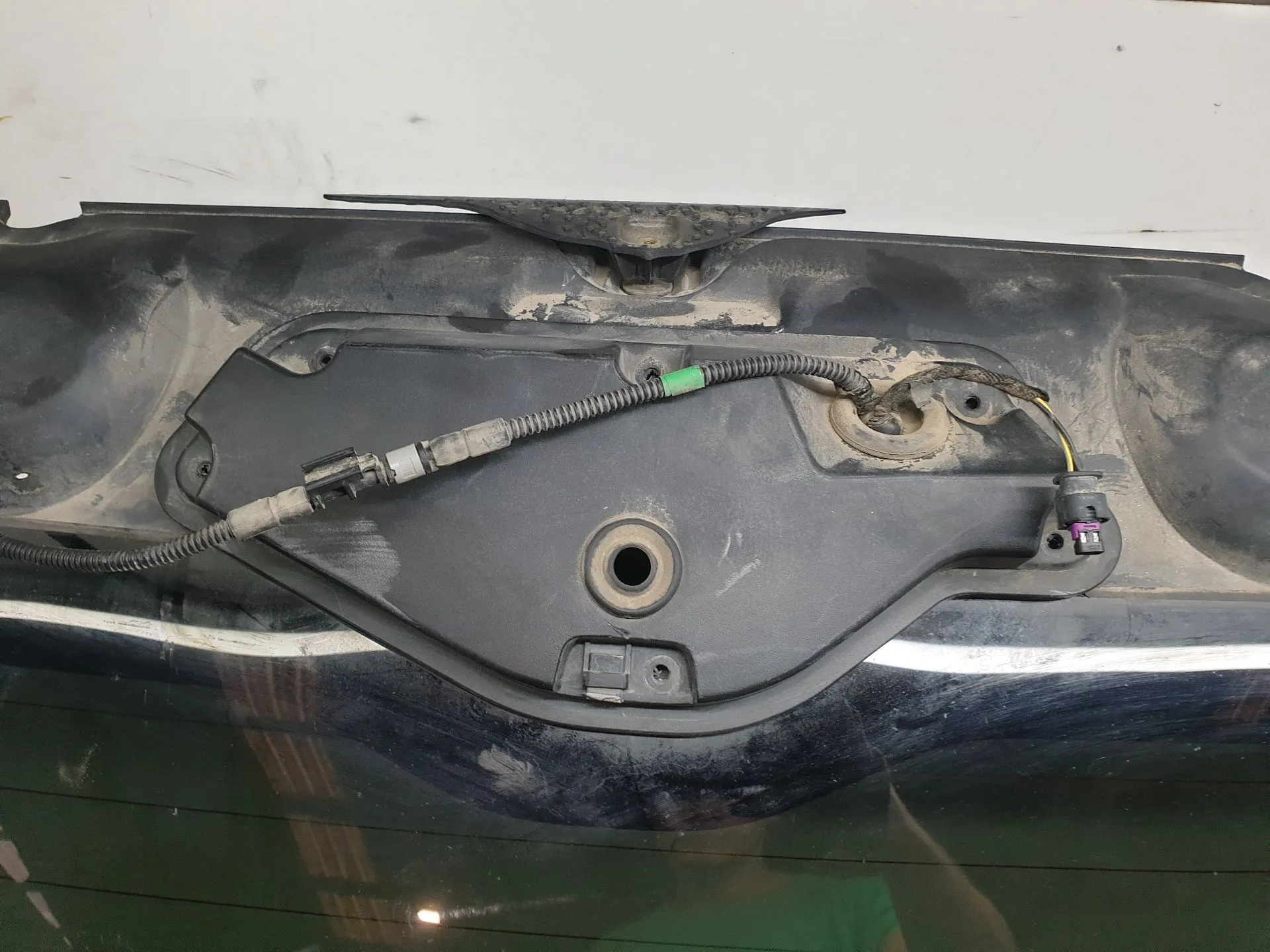 Portón trasero LAND ROVER Discovery V (L462) Imagem-6