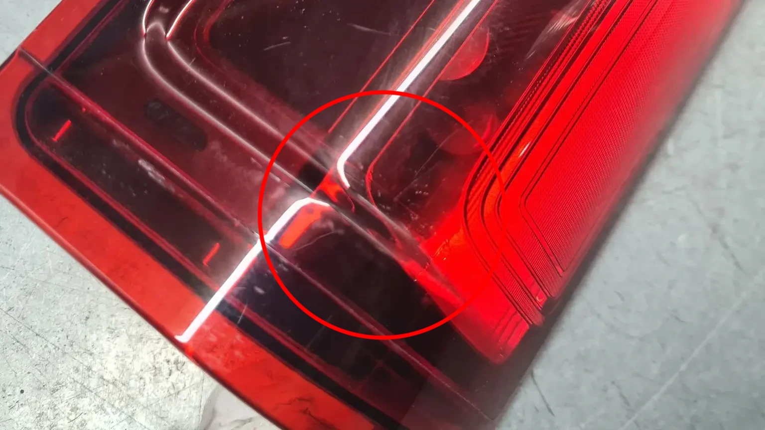 Left Tail light RENAULT Trafic III (FG_) Imagem-8