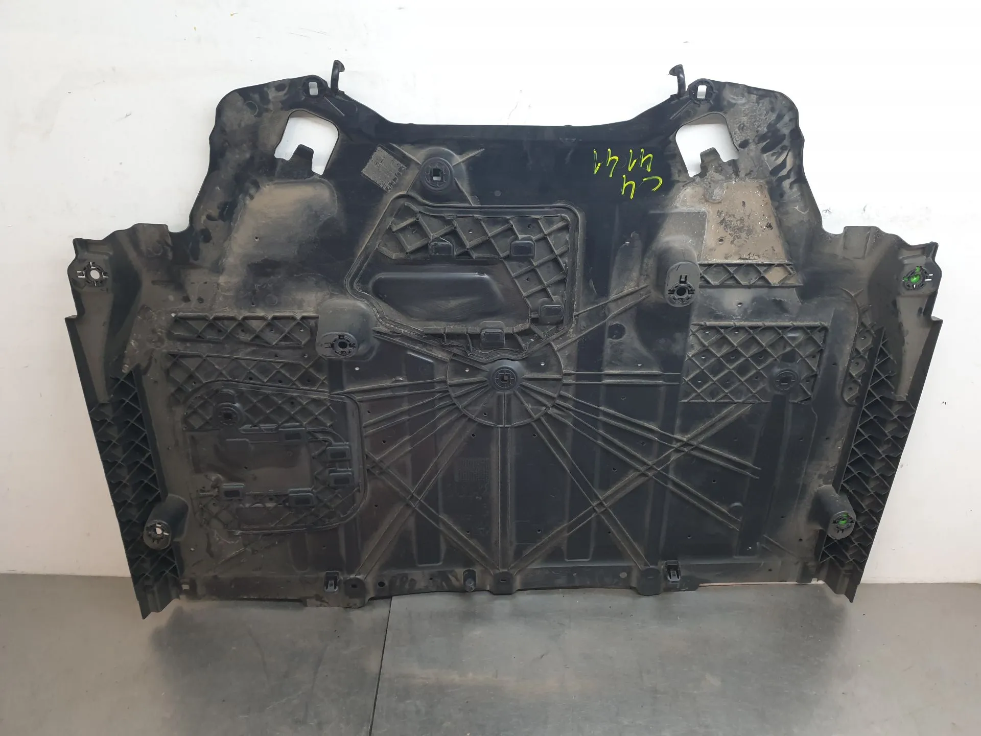 Engine underbody shielding CITROËN C4 III