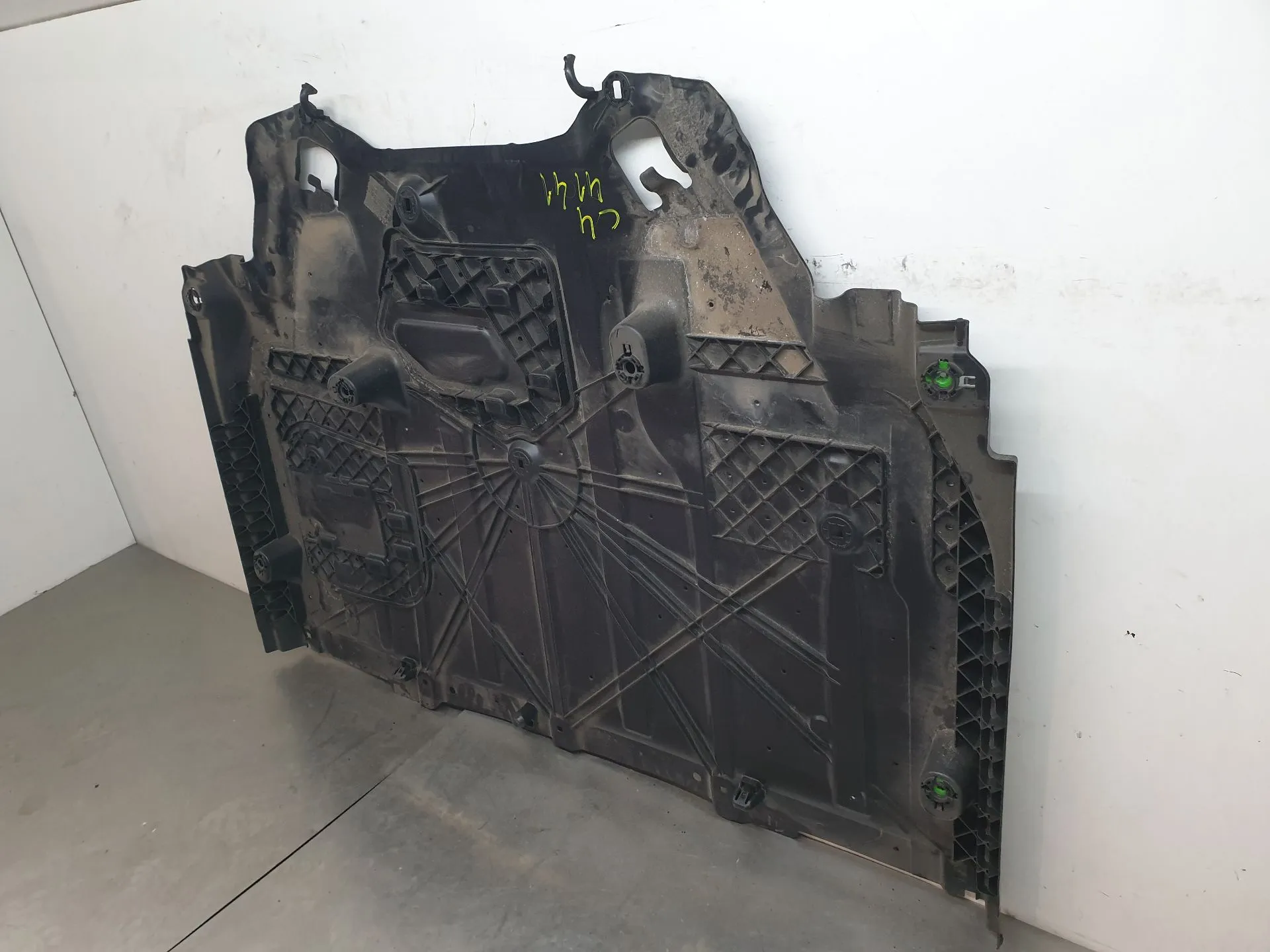 Engine underbody shielding CITROËN C4 III Imagem-2