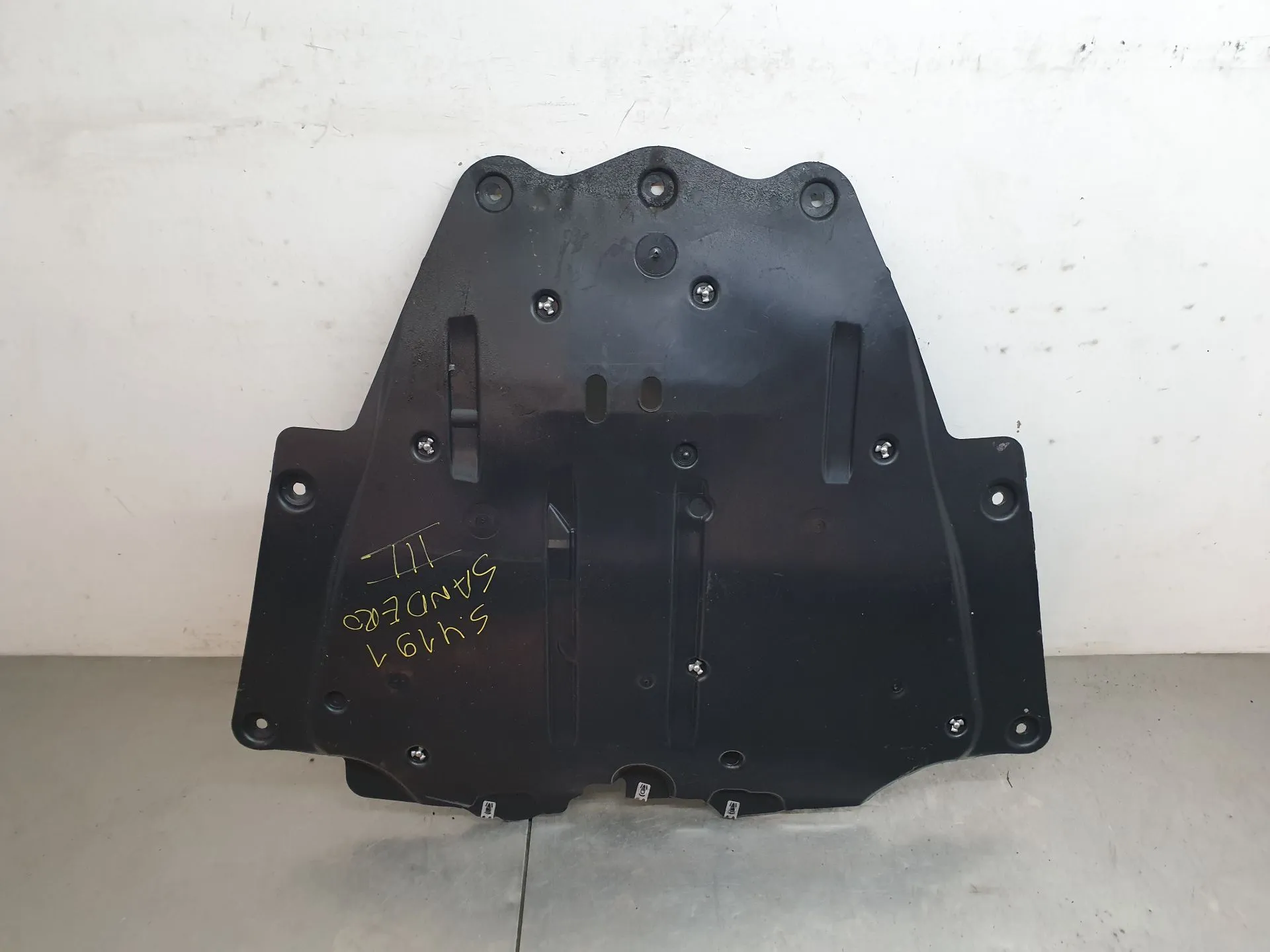 Engine underbody shielding DACIA Sandero III