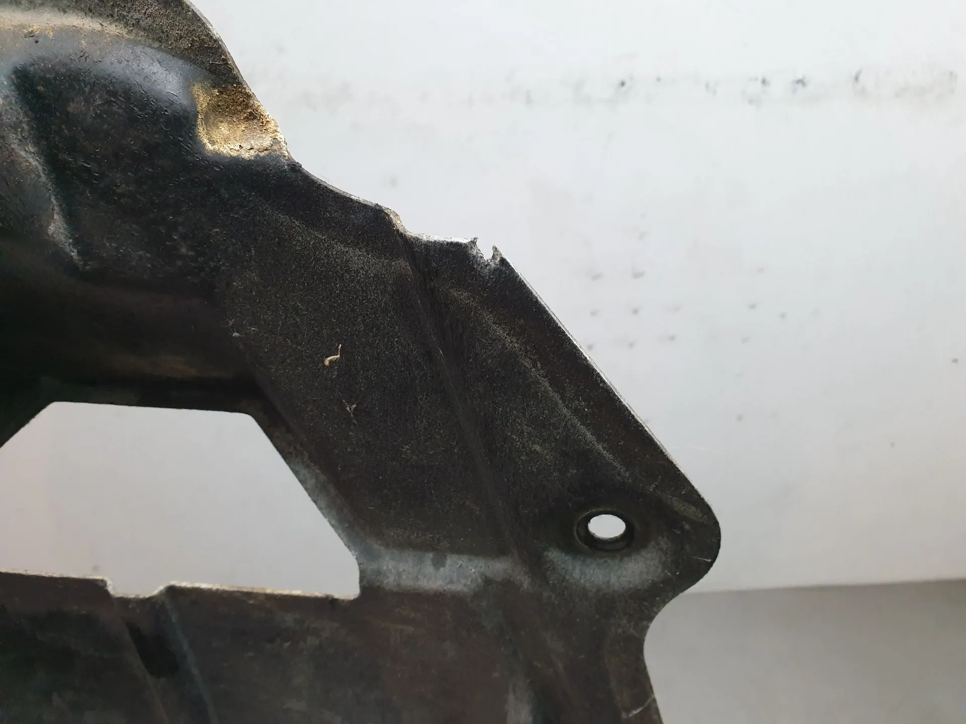 Engine underbody shielding NISSAN Leaf EV (ZE0) Imagem-4