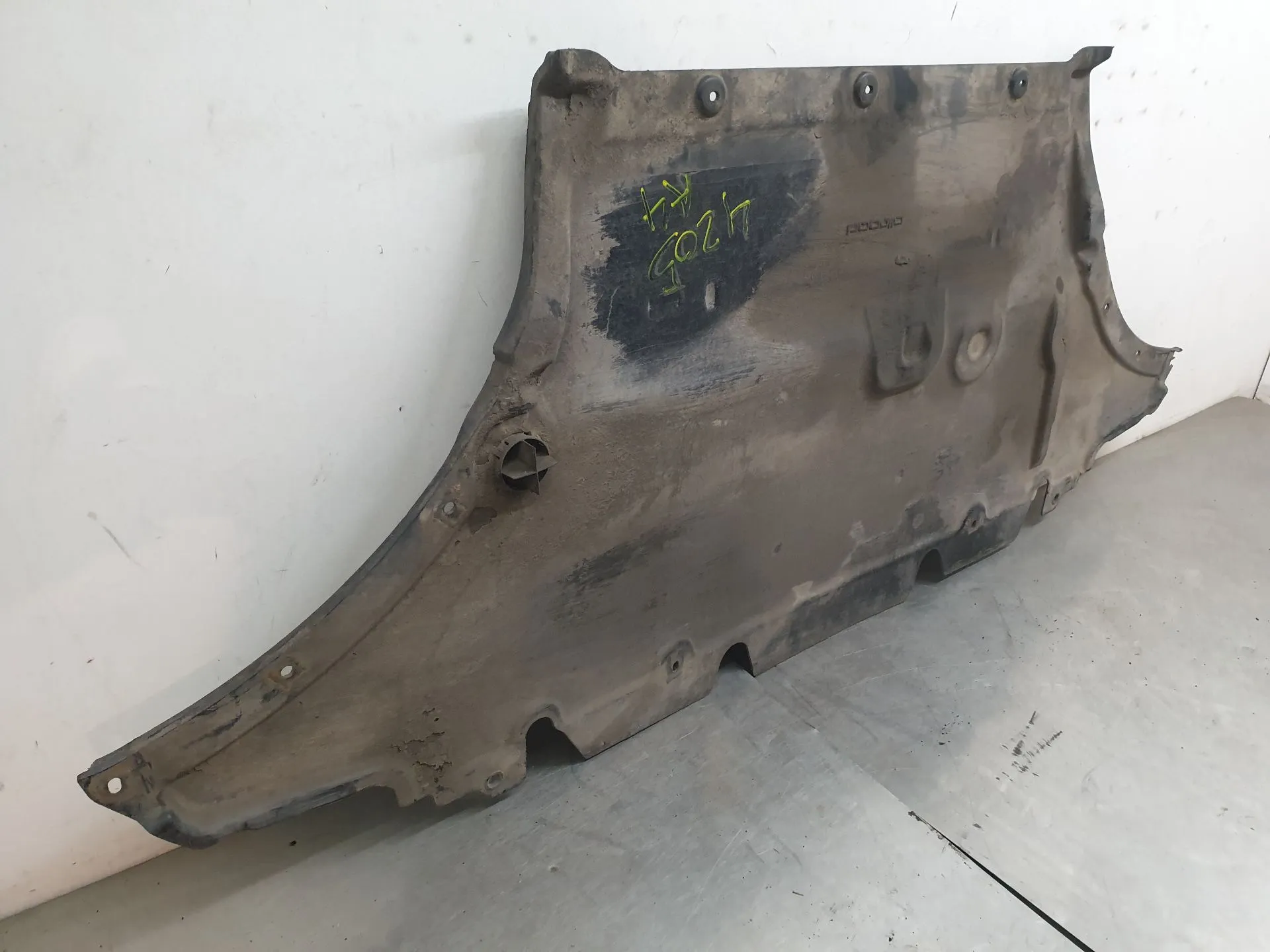 Engine underbody shielding AUDI A4 Avant (8K5, B8) Imagem-1